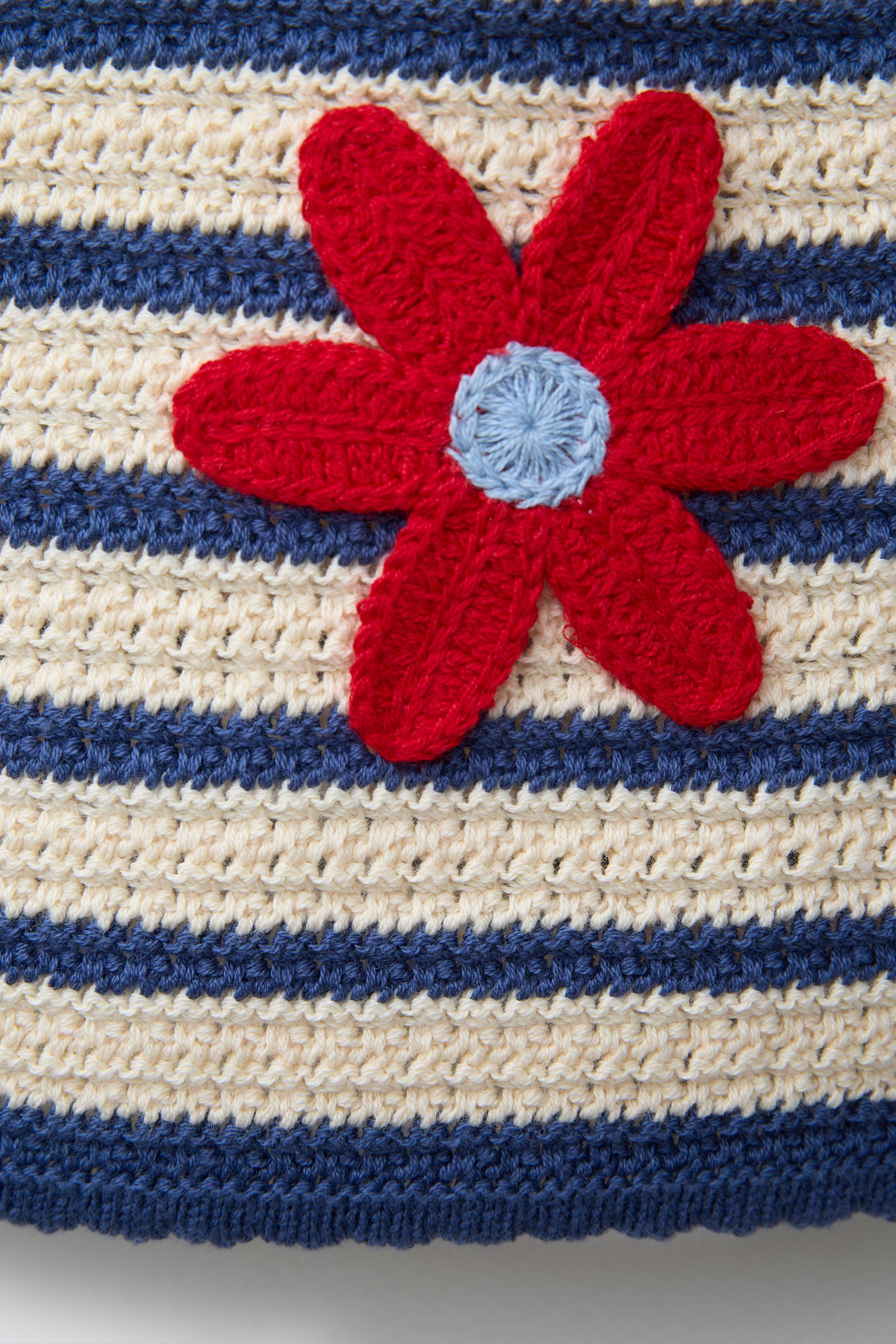 STRIPED FLORAL KNIT TOP