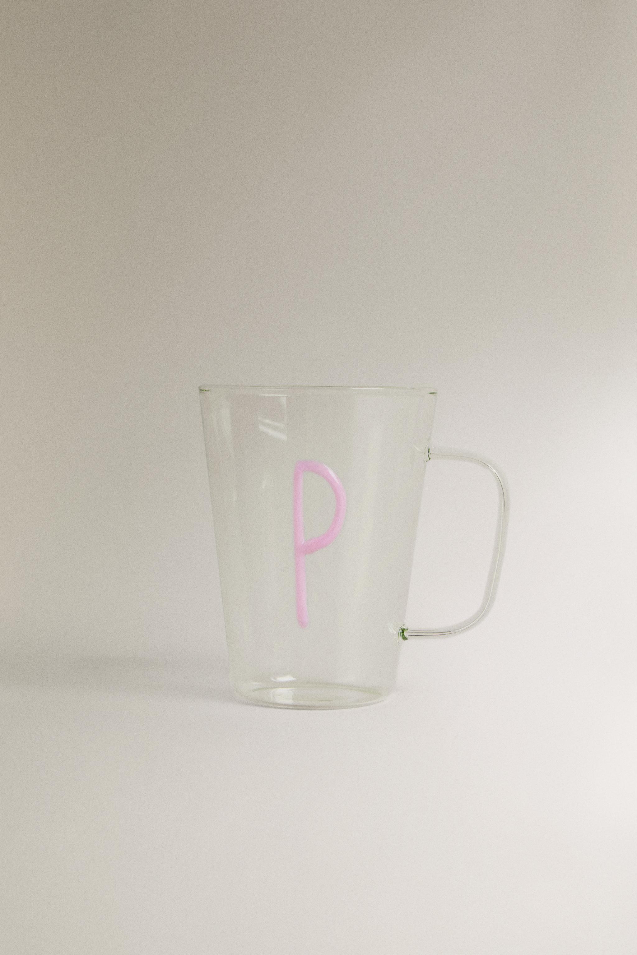 BOROSILICATE MUG WITH INITIAL P