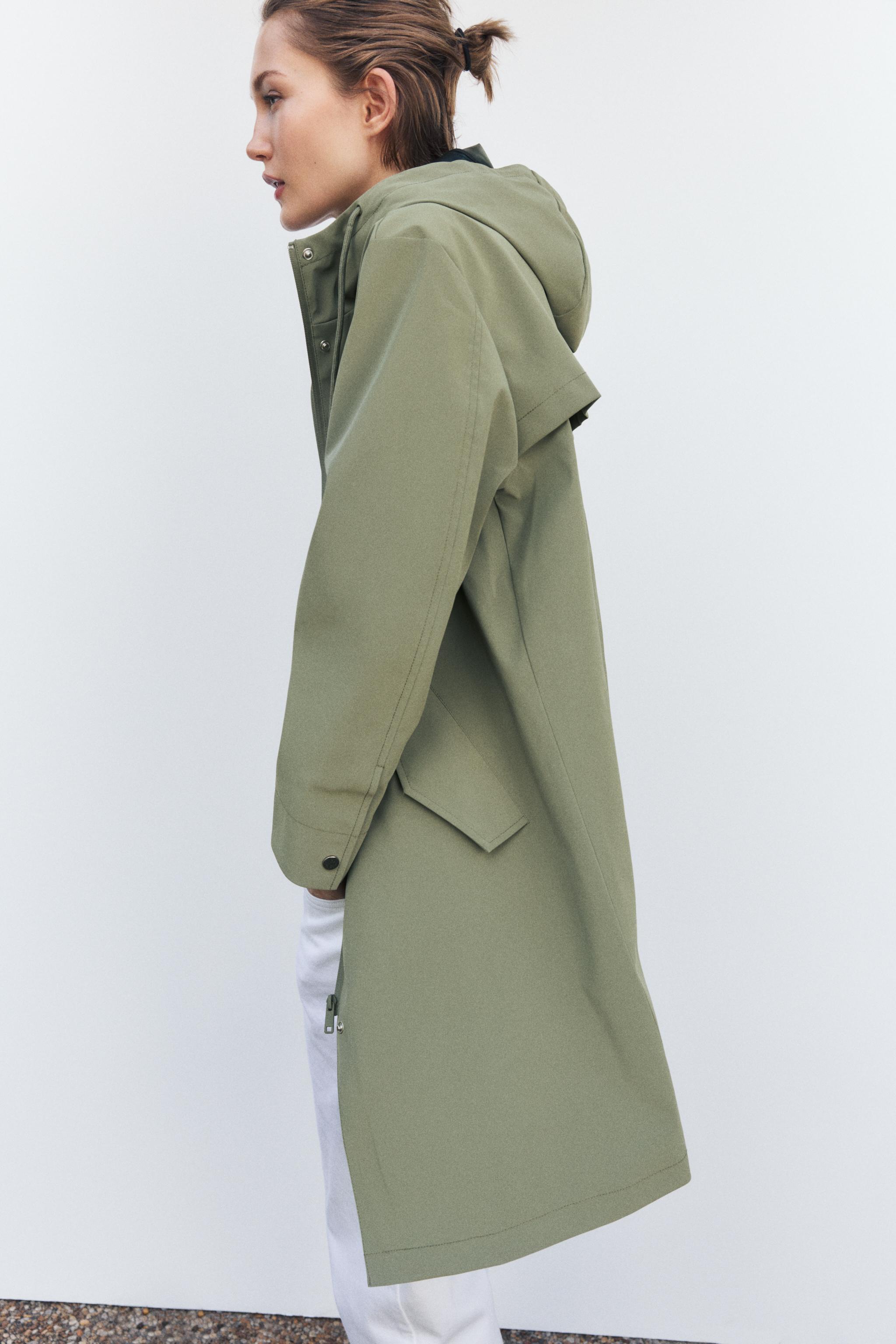 HOODED RUBBERIZED JACKET