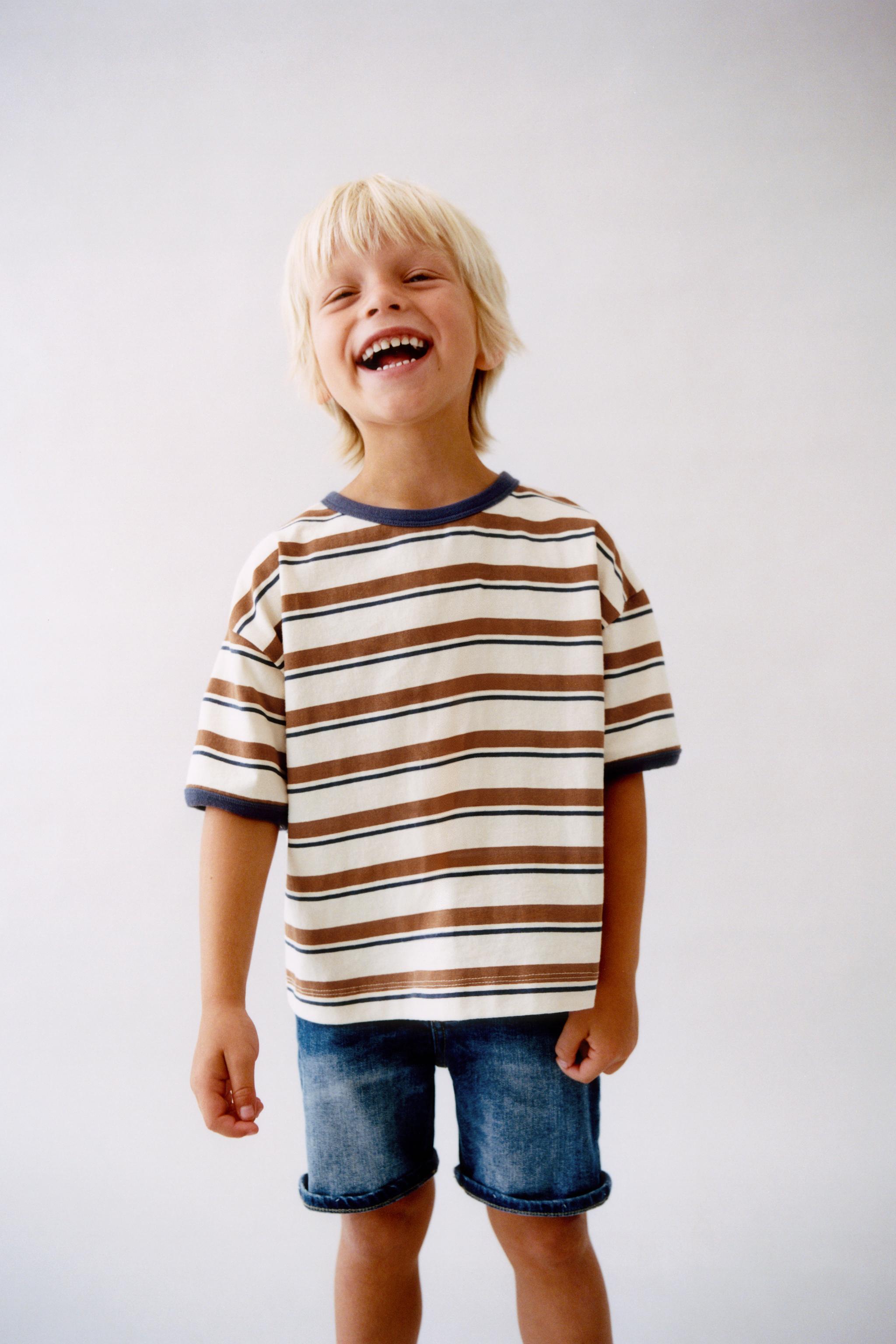 STRIPED TRIM T-SHIRT