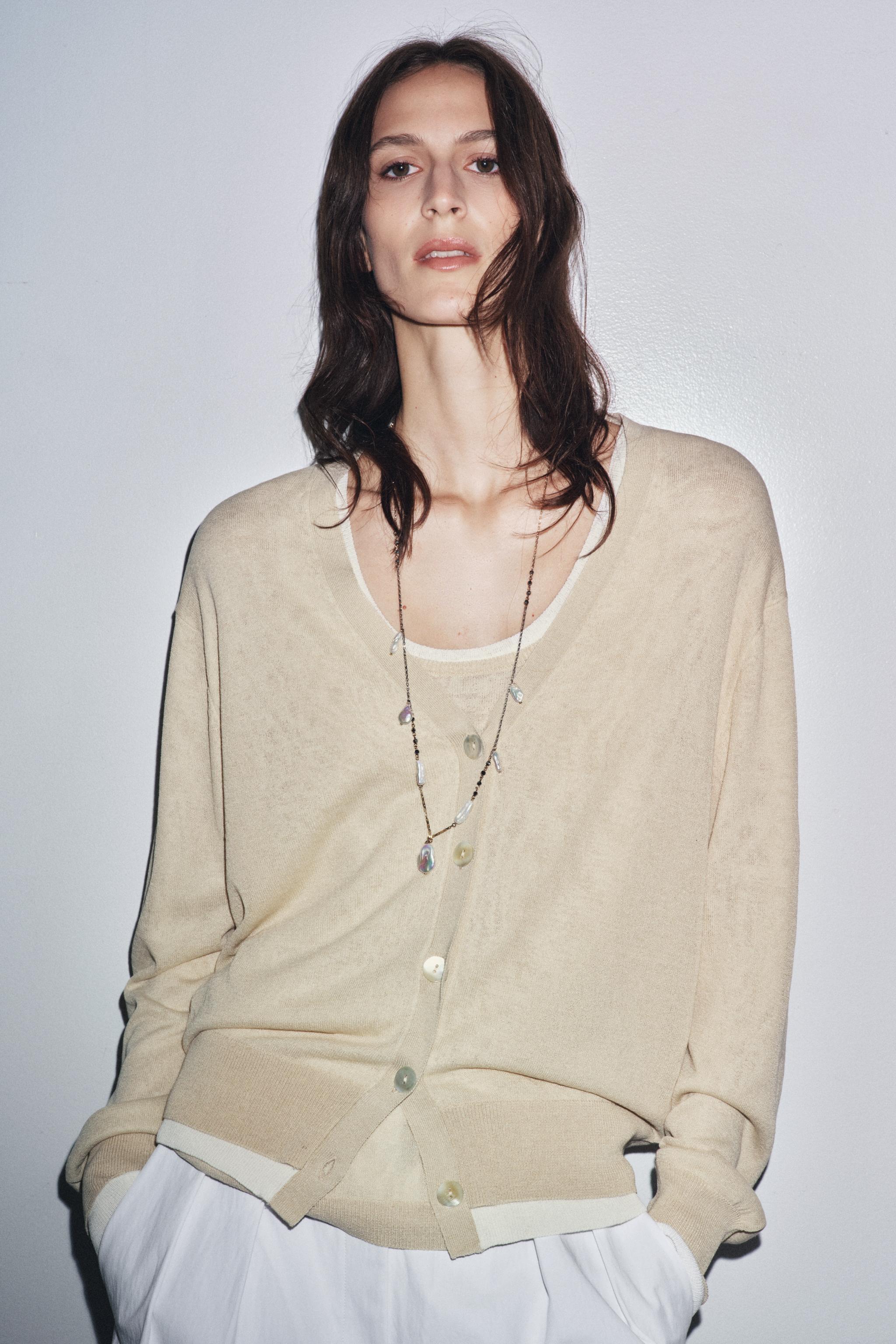 DOUBLE LAYER KNIT CARDIGAN