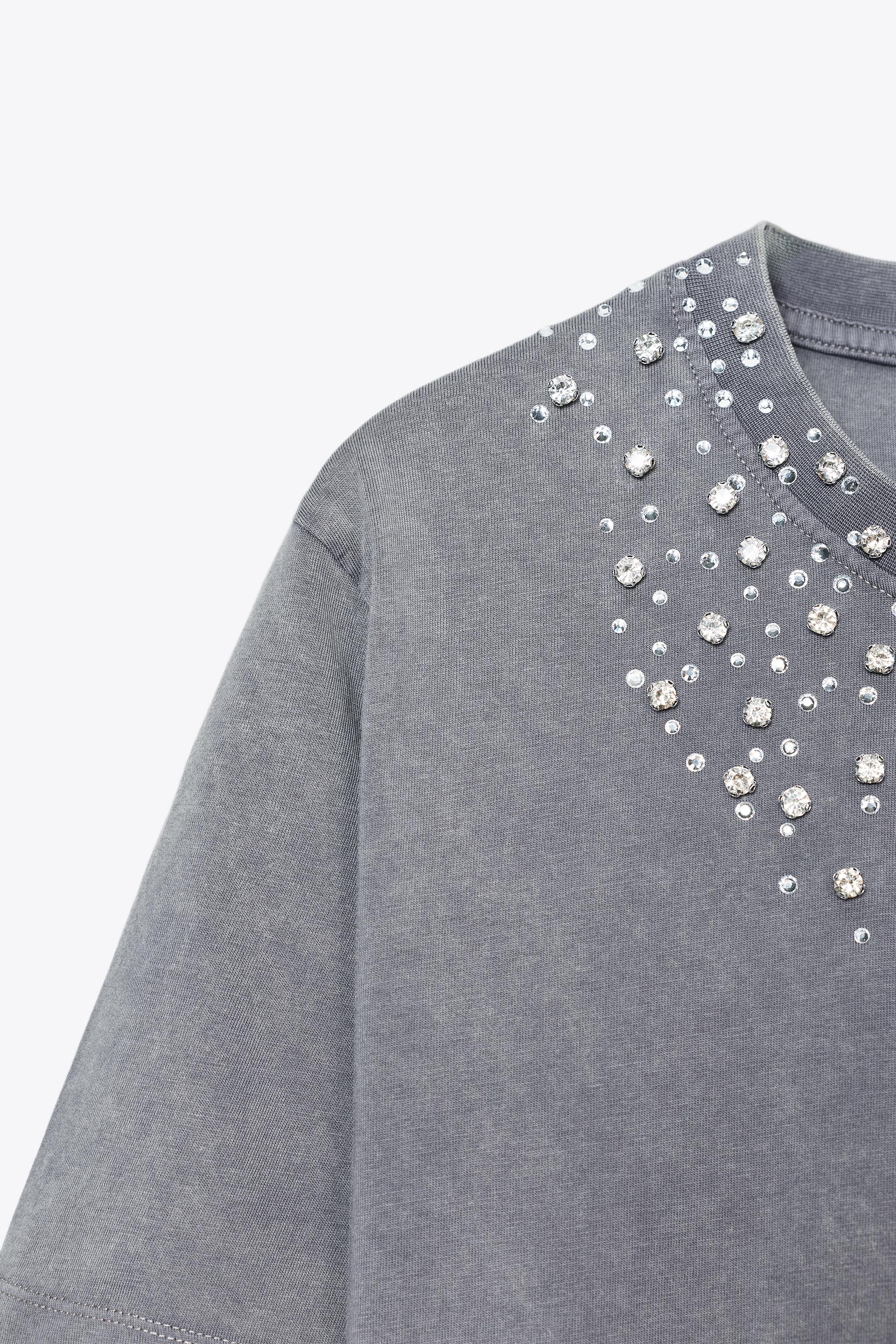 WASHED EFFECT JEWEL T-SHIRT