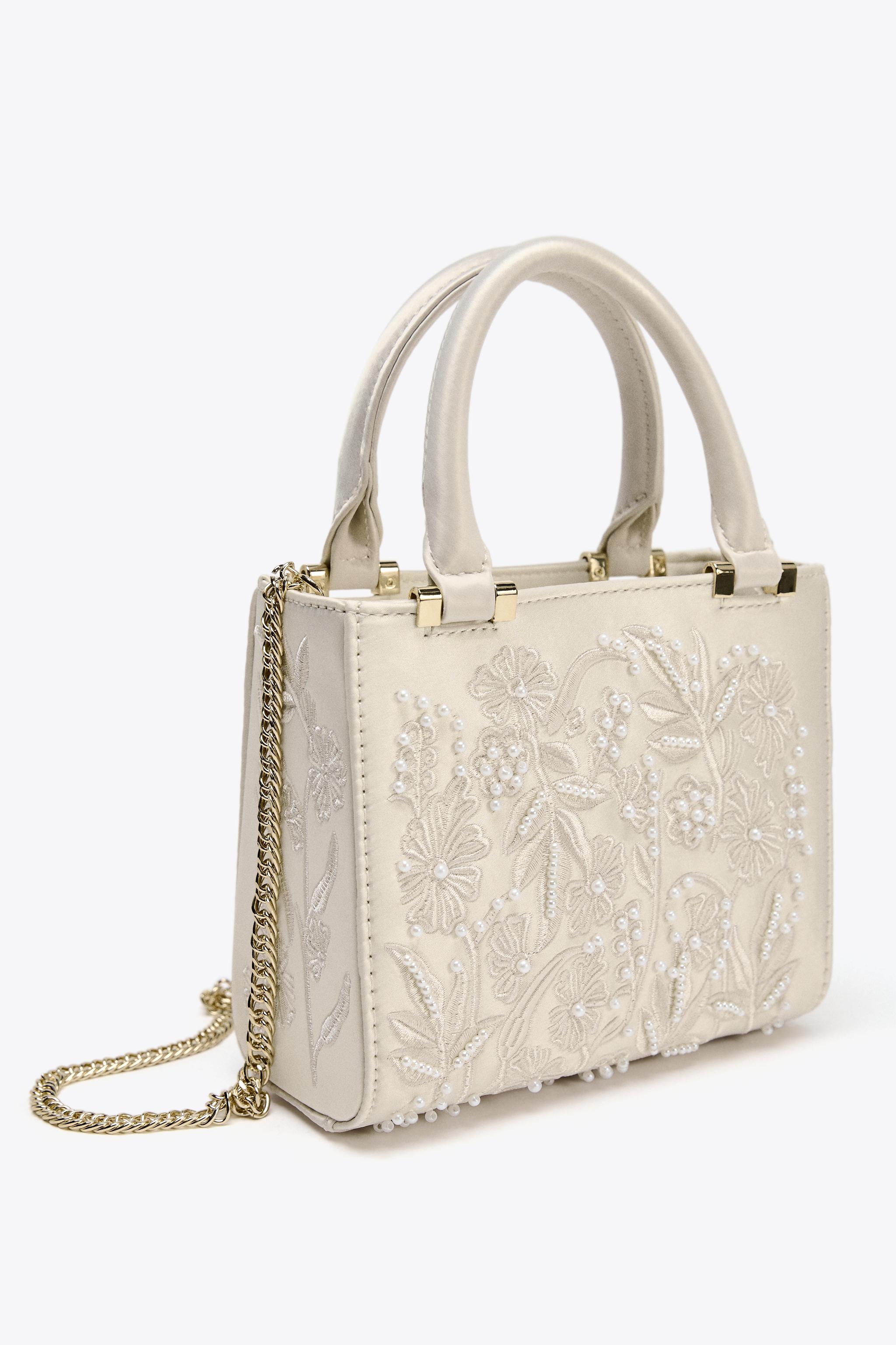 SATIN EFFECT PEARL BAG