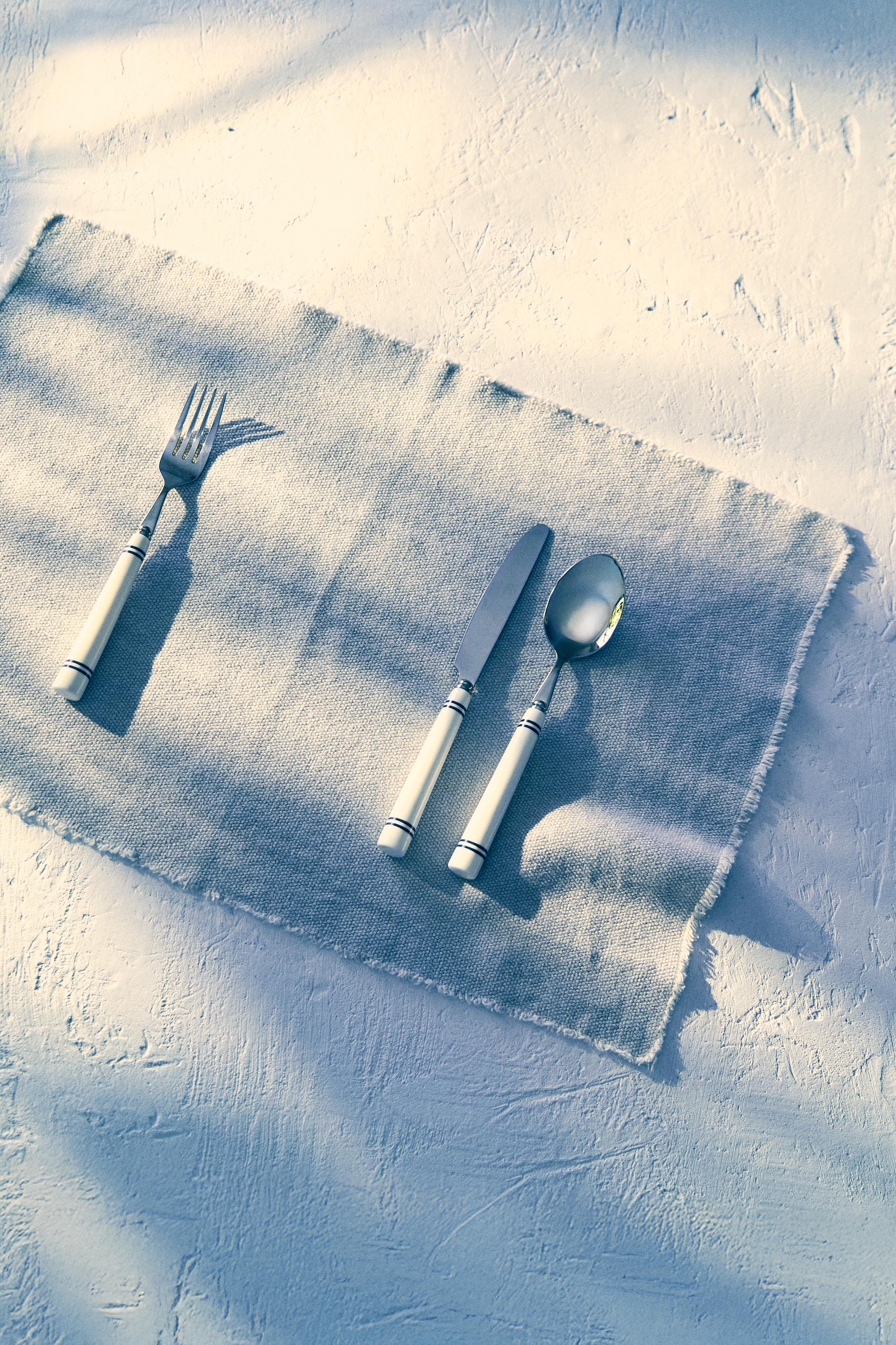 THICK LINEN PLACEMAT