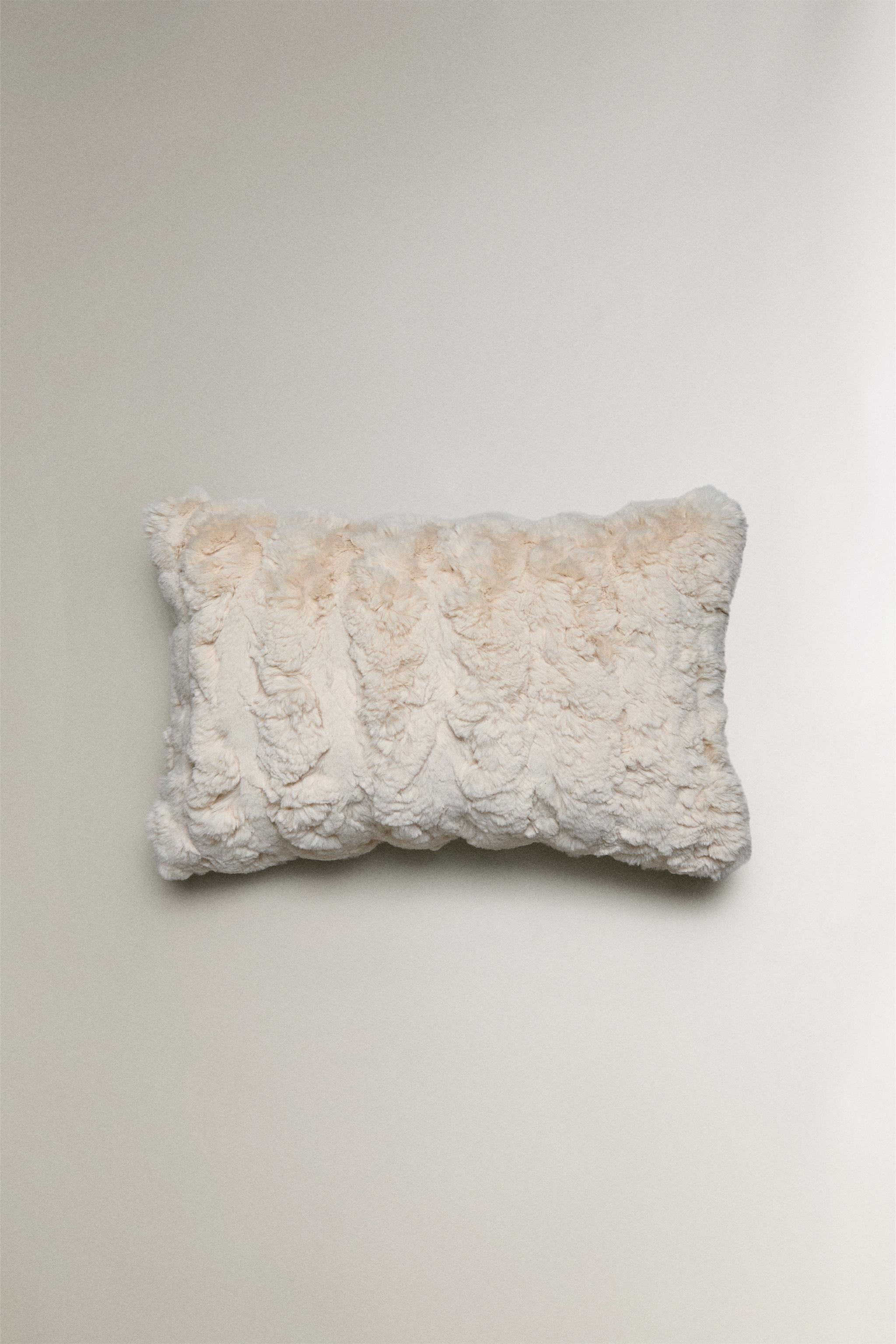 FAUX FUR THROW PILLOW COVER