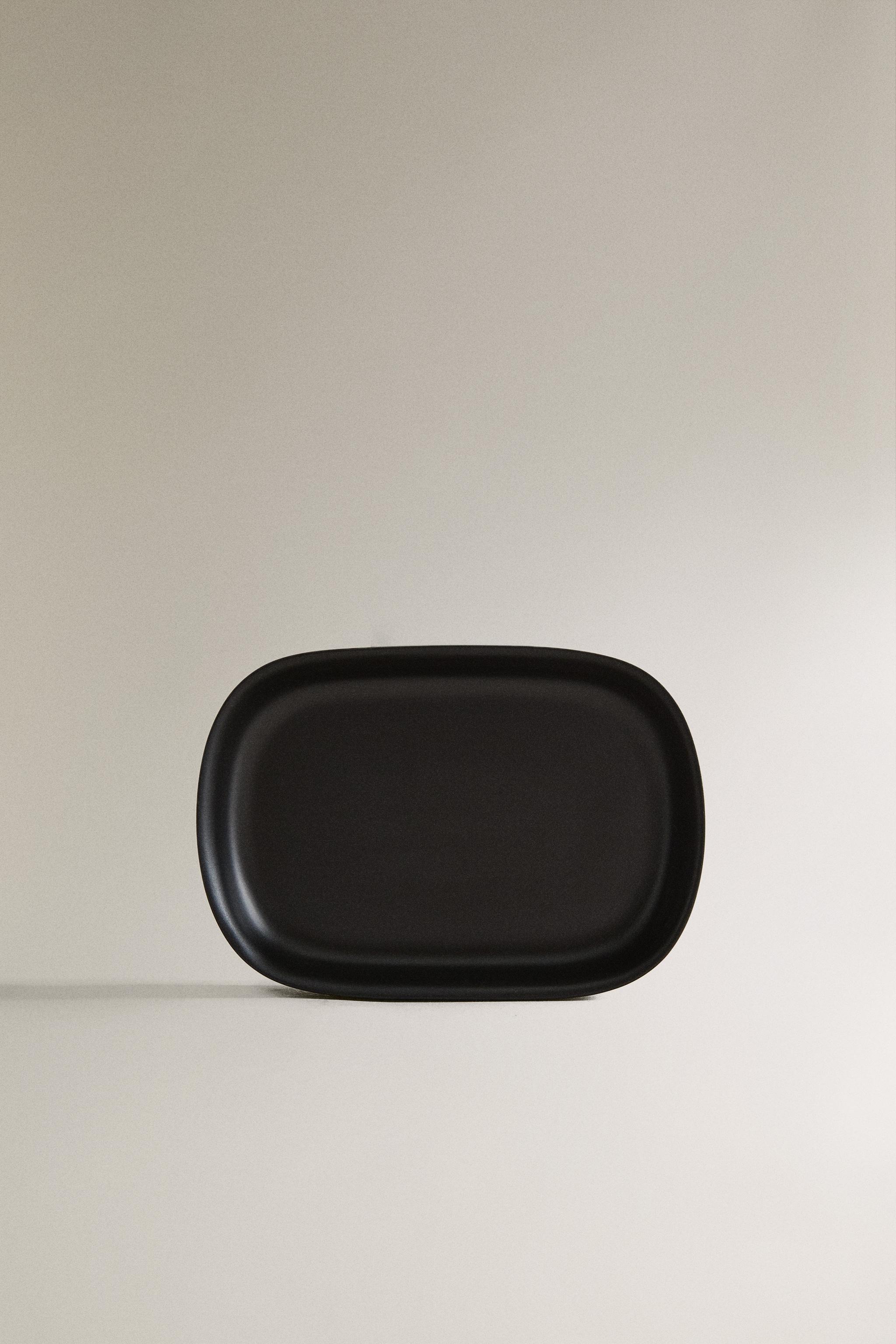 BLACK RESIN SOAP DISH