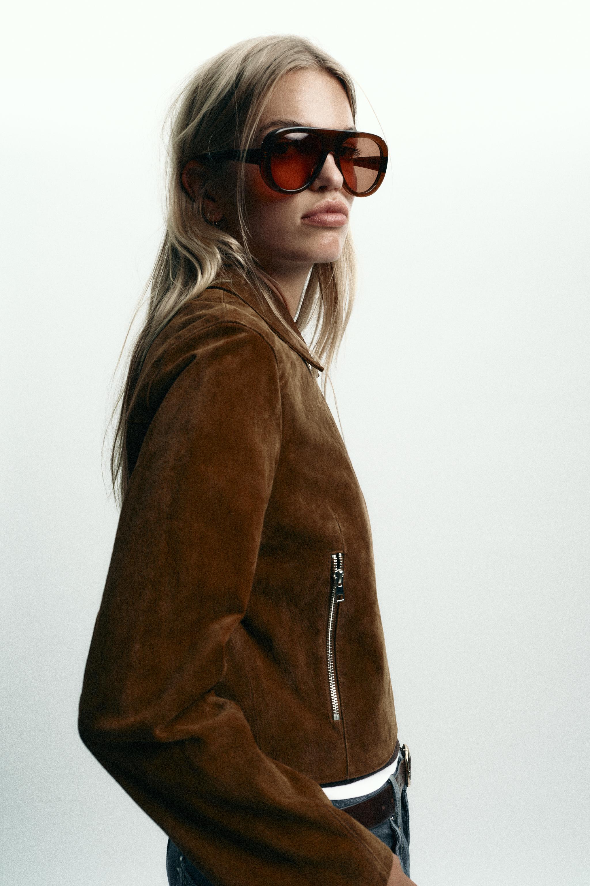 100% LEATHER SHORT JACKET