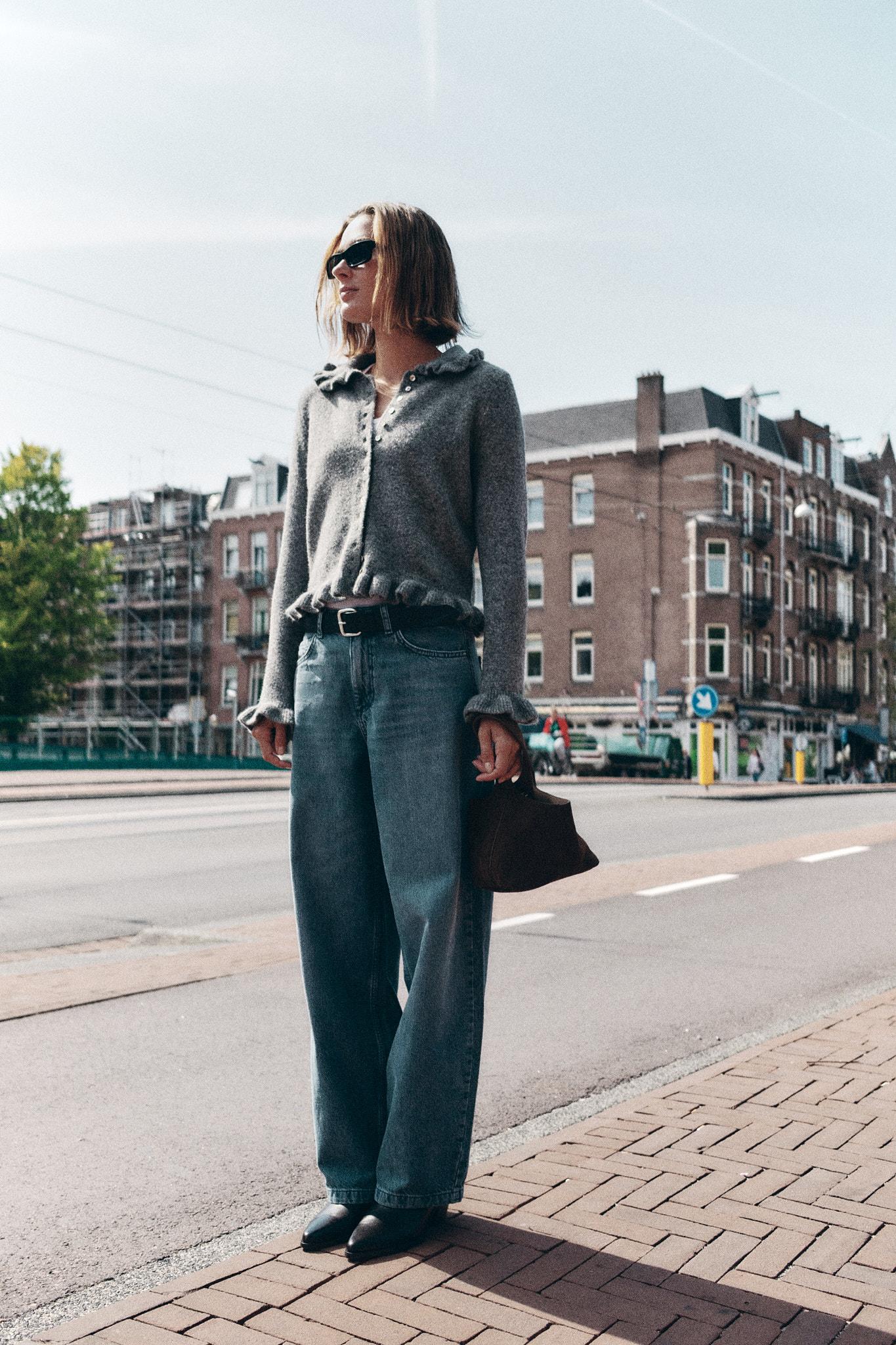 RUFFLED KNIT CARDIGAN