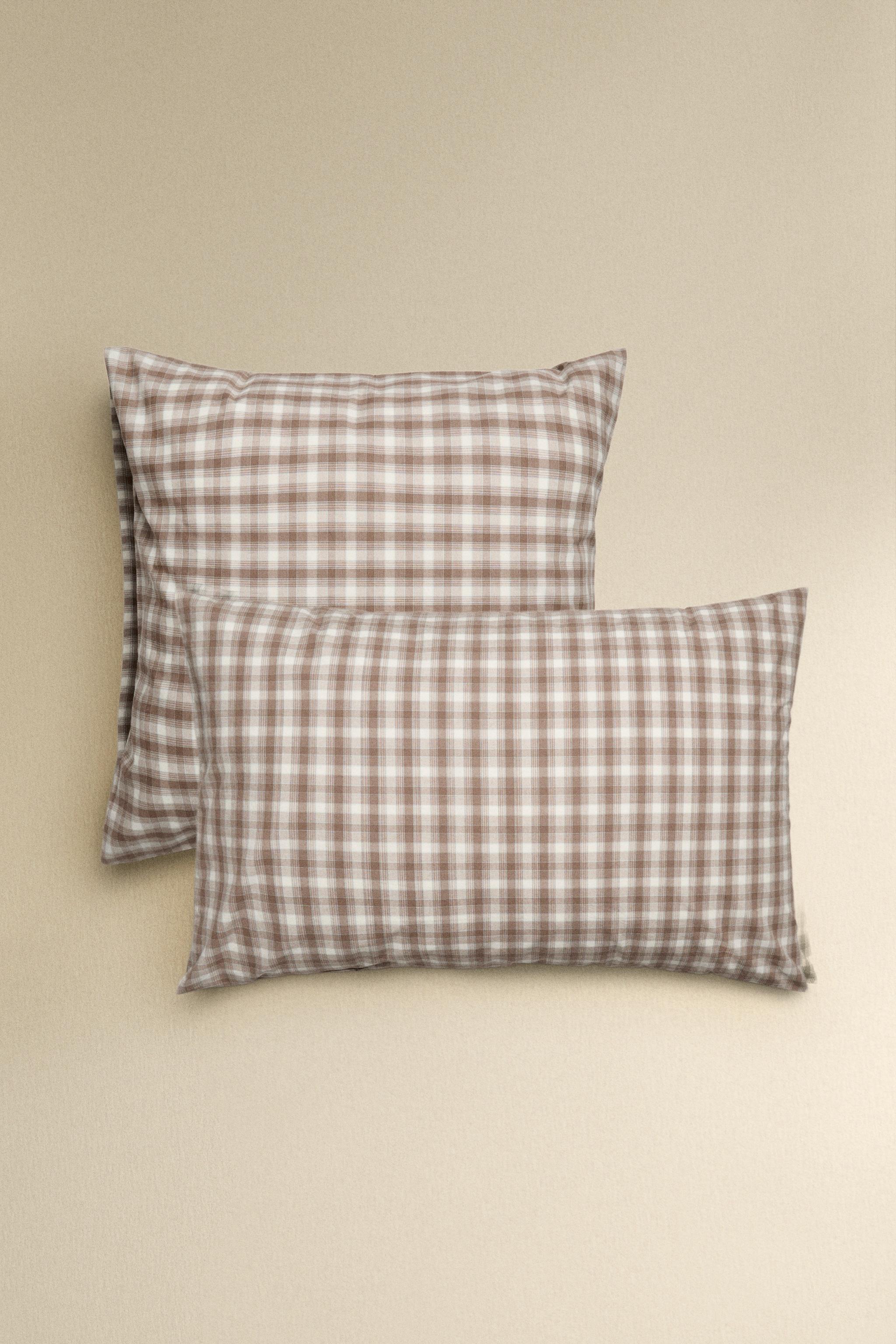CHILDREN'S CHECK FLANNEL PILLOWCASE