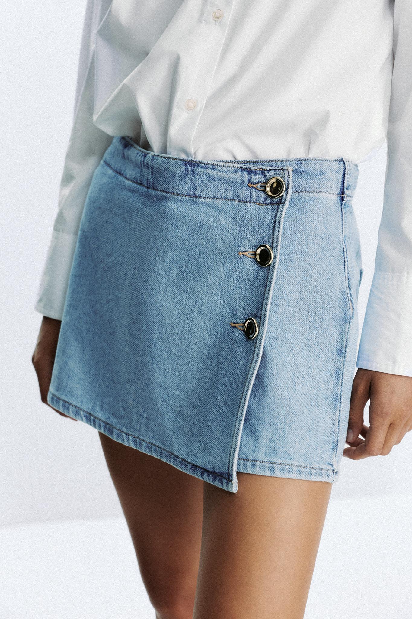 Z1975 CROSSOVER BUTTON DENIM SKORT