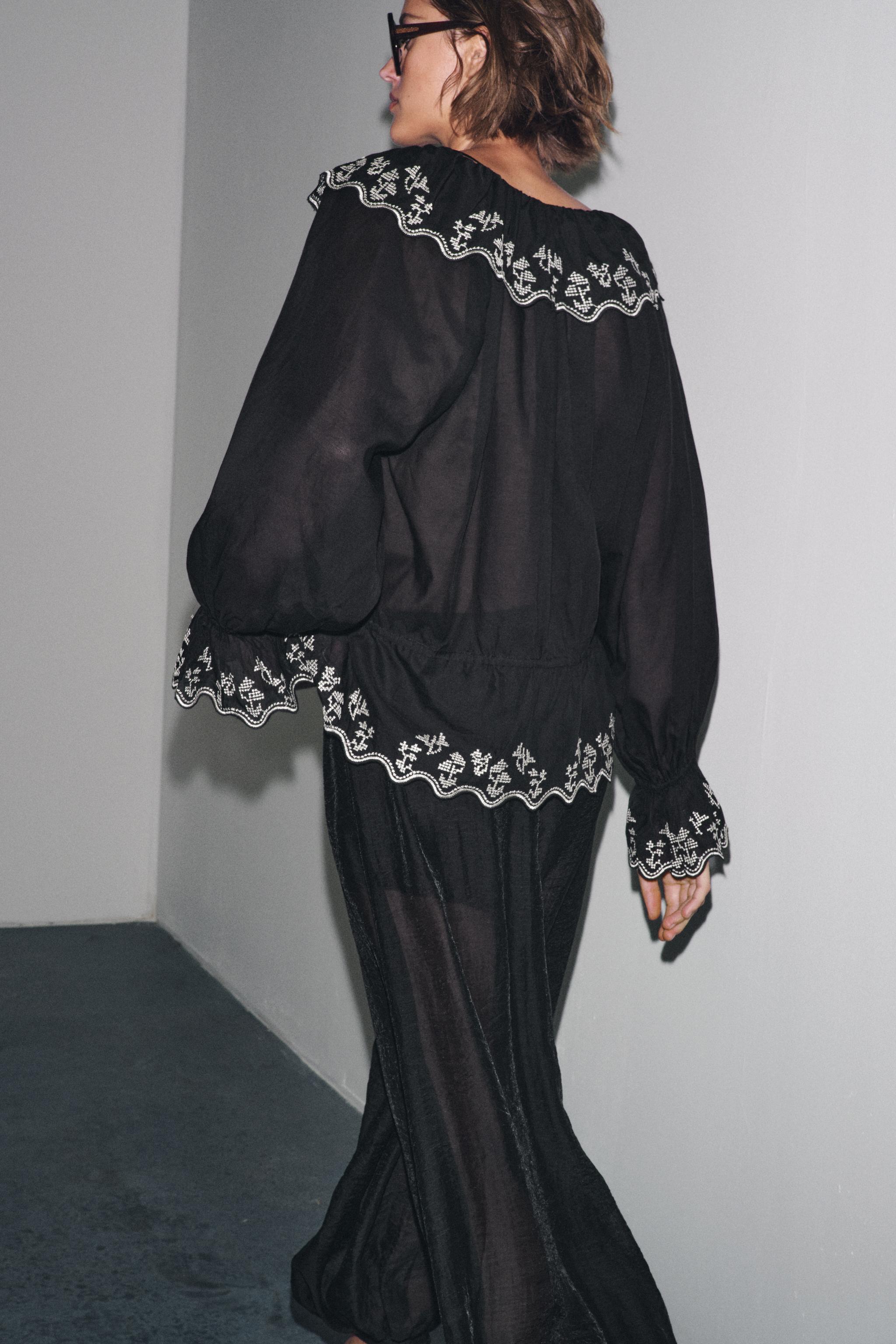 EMBROIDERED RUFFLED BLOUSE ZW COLLECTION