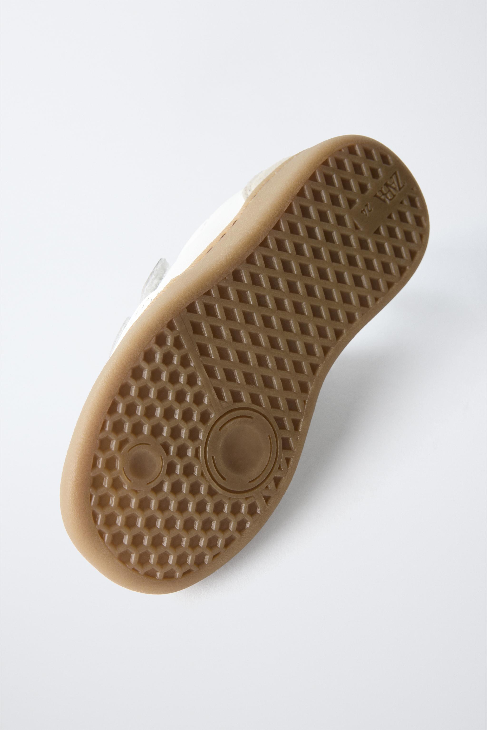 LEATHER STRAP SNEAKERS