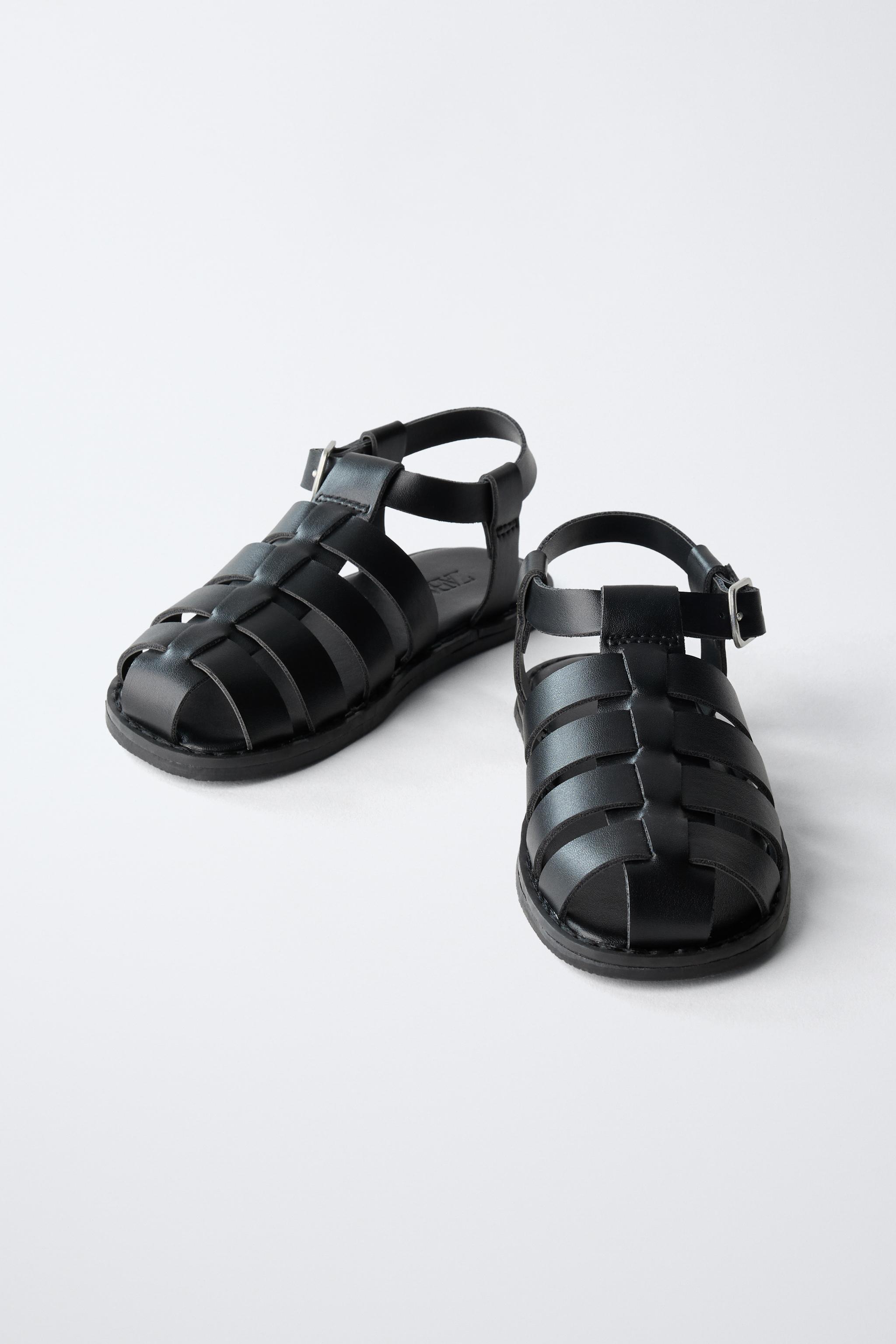 BUCKLED FISHERMAN SANDALS
