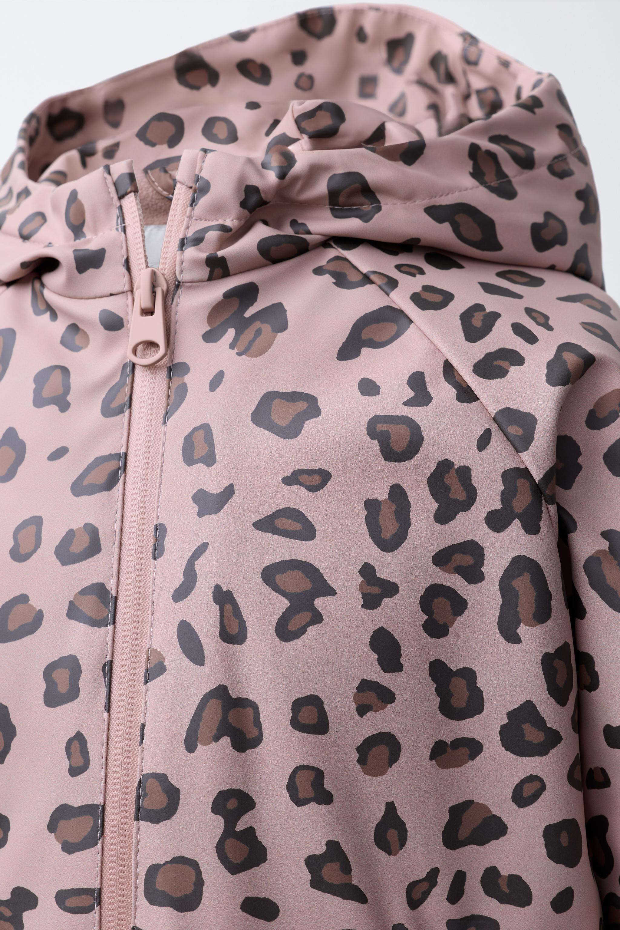WATER RESISTANT PRINTED RUBBERIZED RAINCOAT