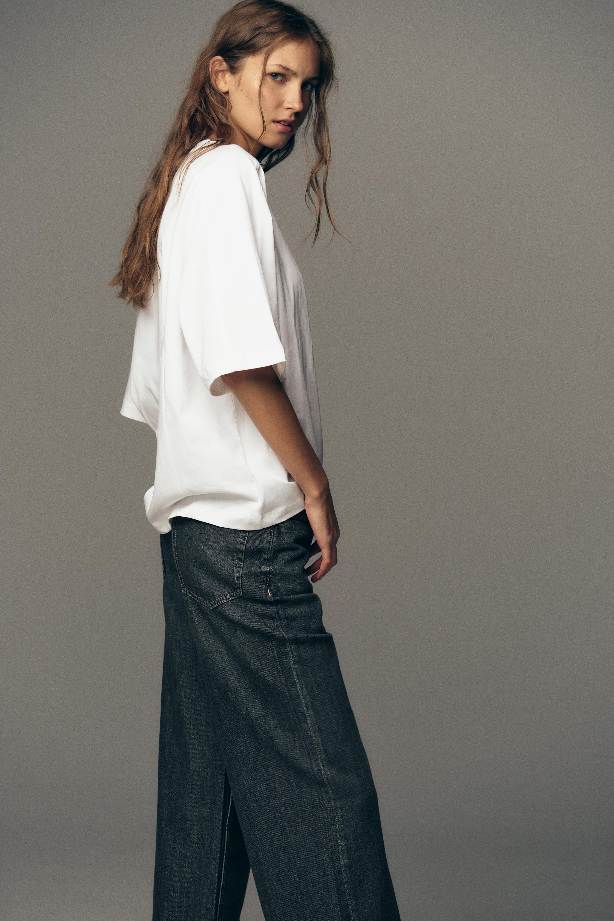 BOXY FIT T-SHIRT WITH LABEL