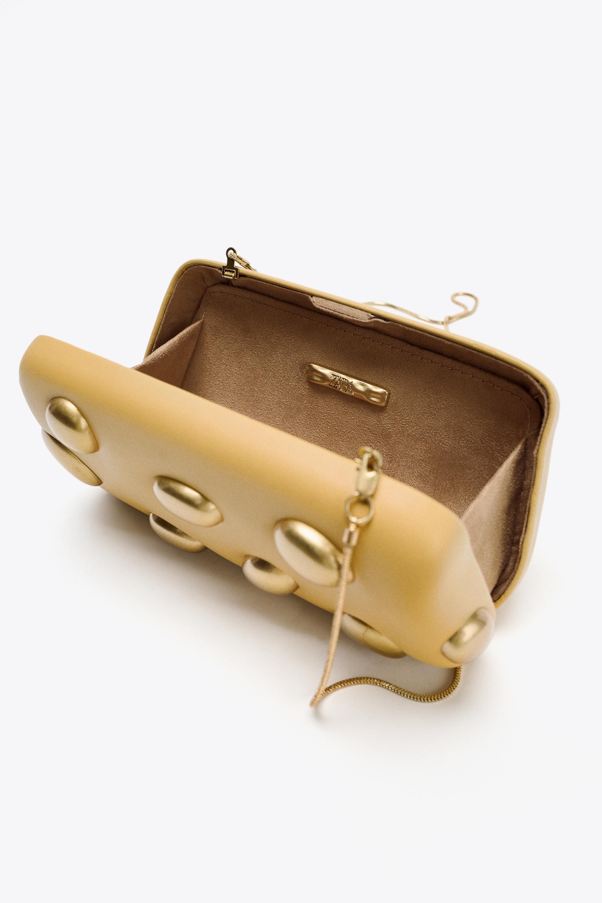 METAL APPLIQUÉ CLUTCH