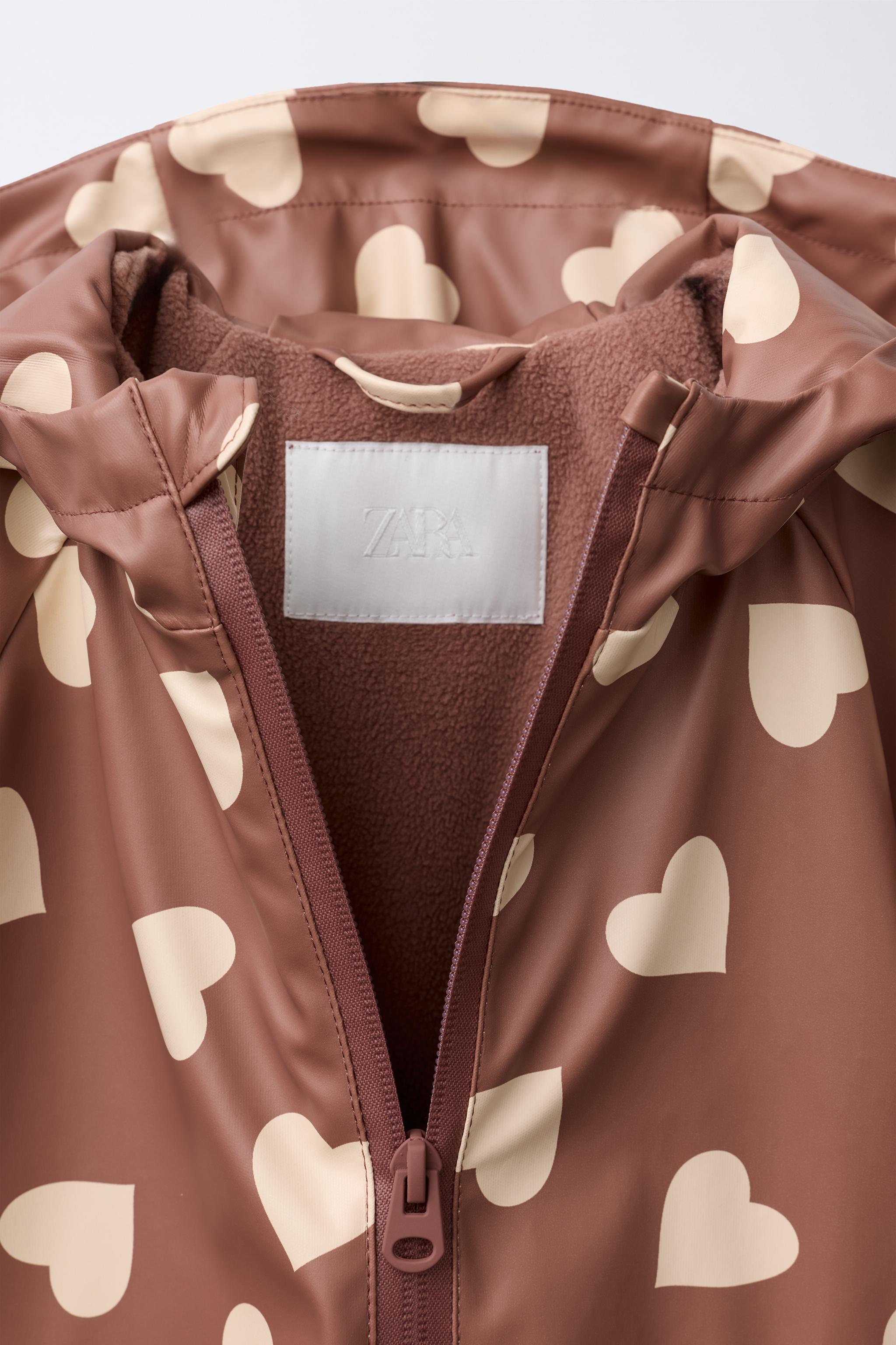RUBBERIZED WATER-RESISTANT PRINTED RAINCOAT