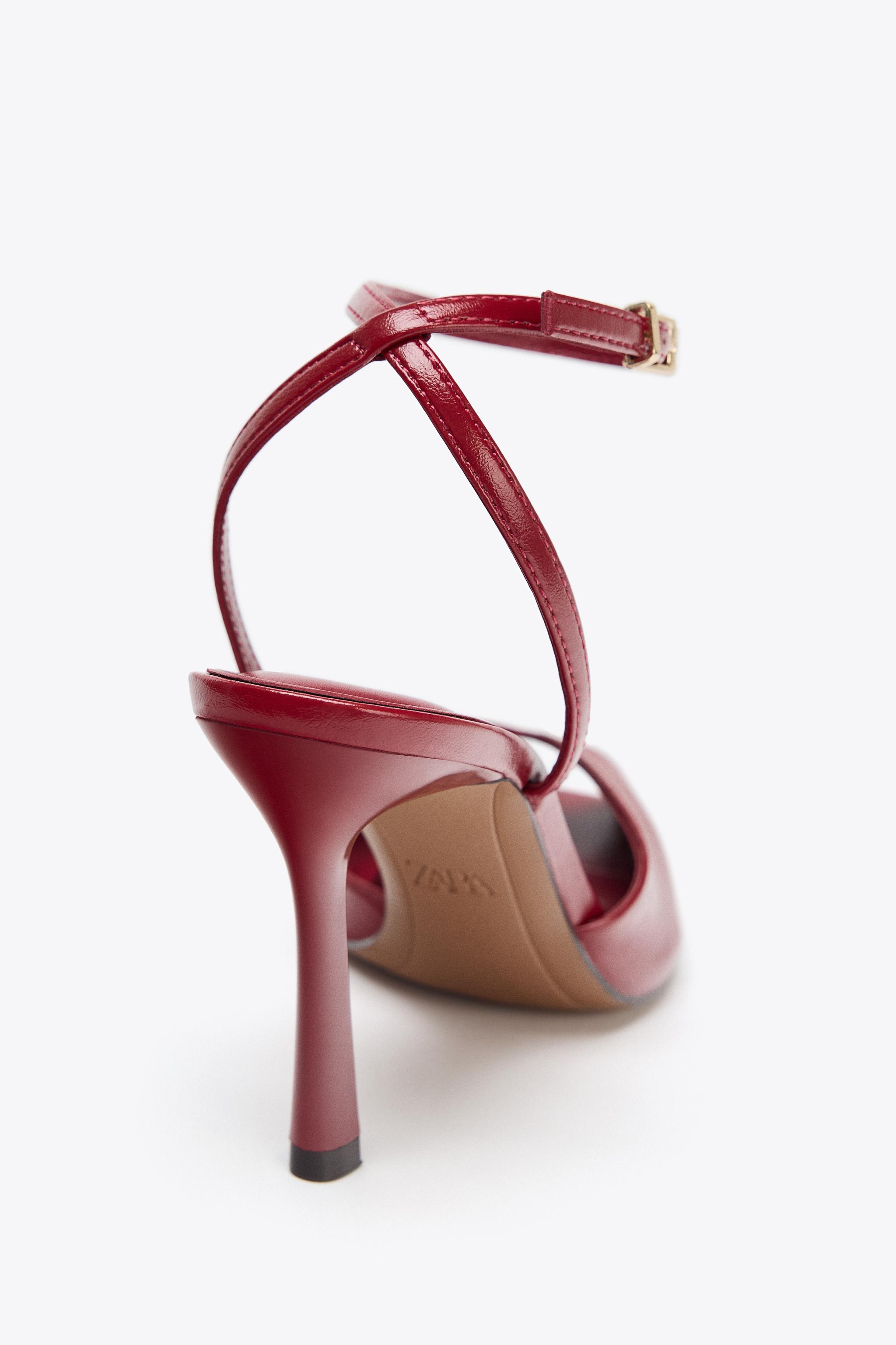 STILETO HEELED ANKLE STRAP SANDALS