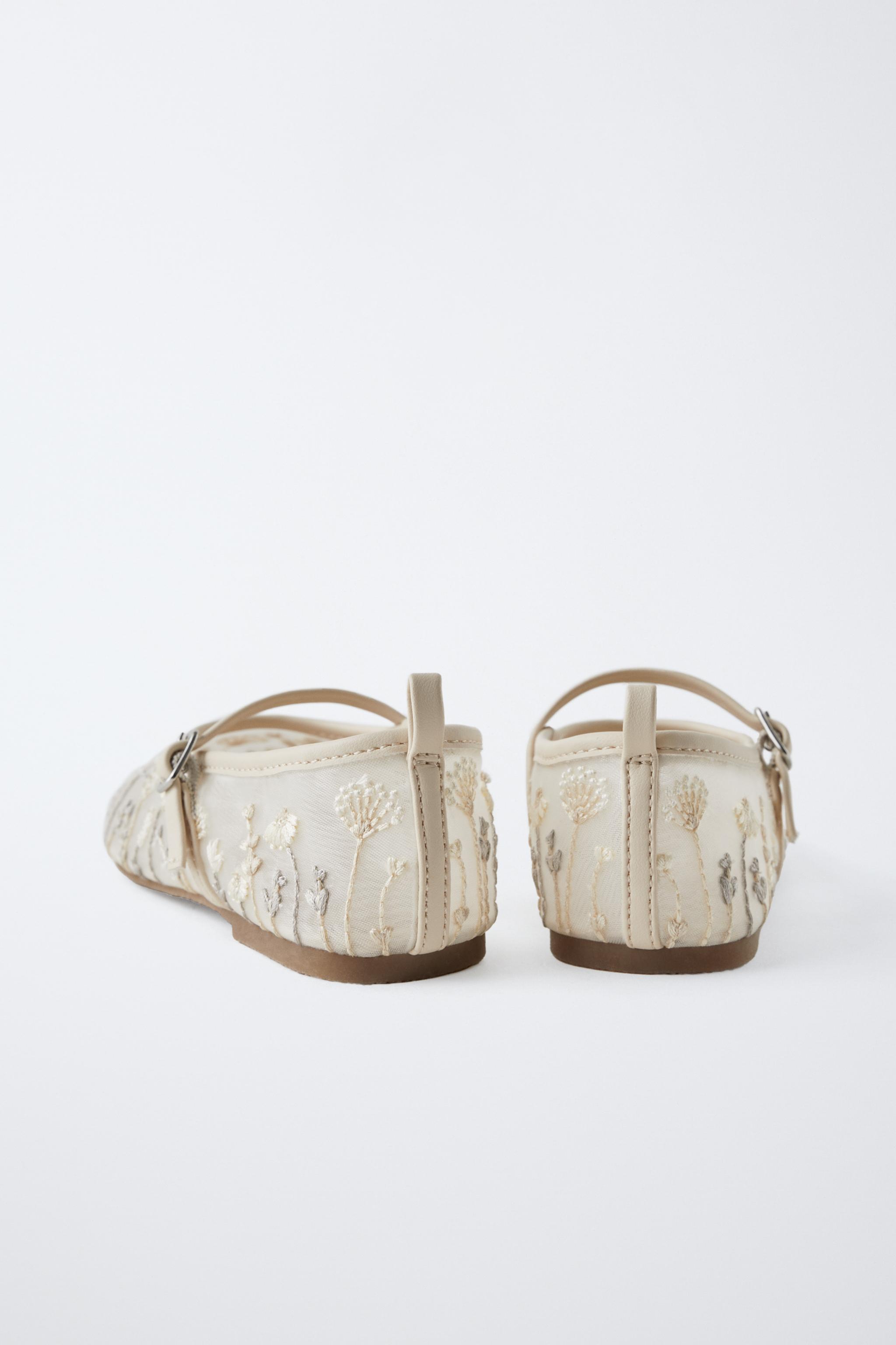 EMBROIDERED BALLET FLATS