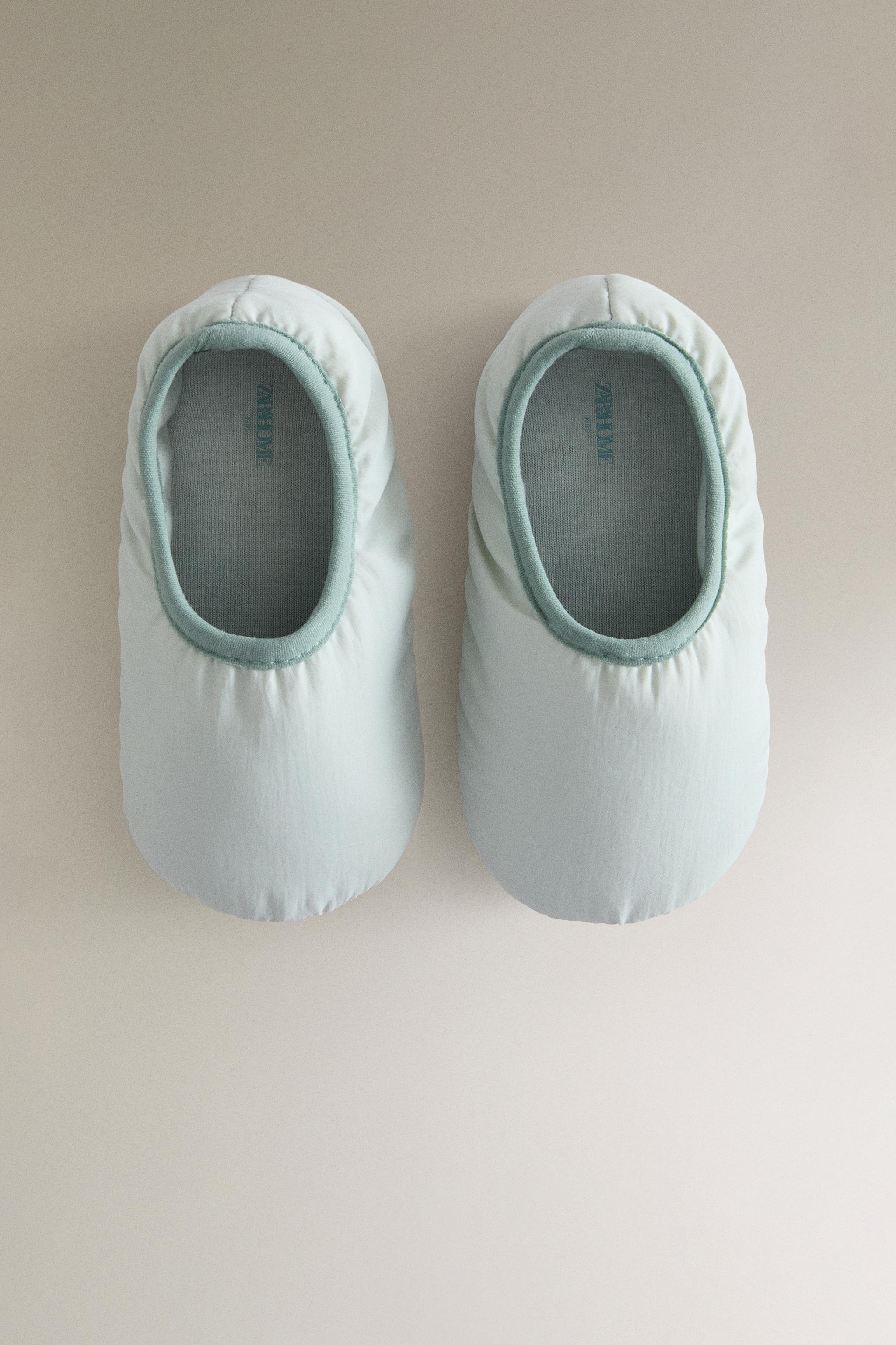 CHILDREN'S FABRIC SLIPPERS
