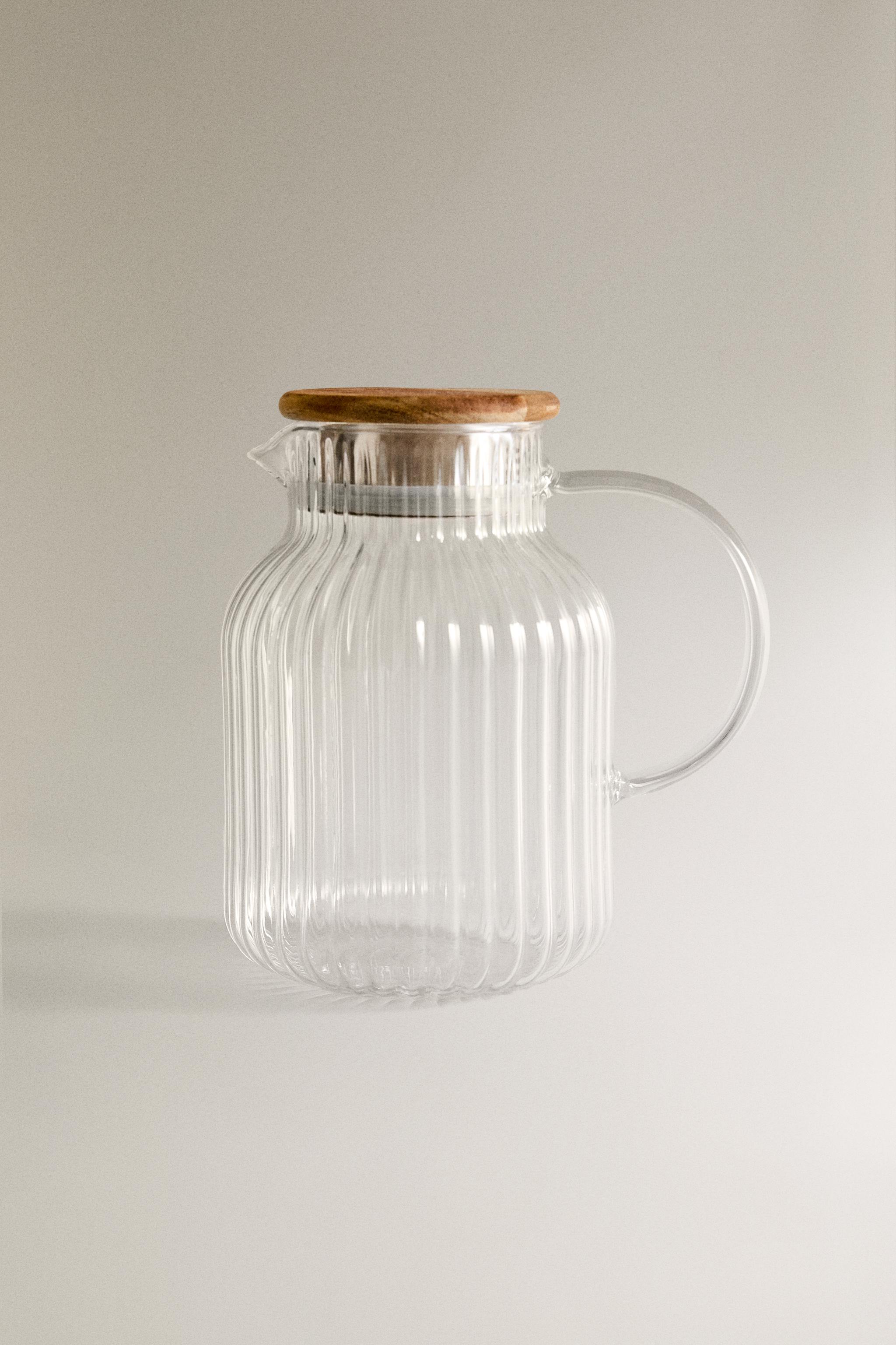 BOROSILICATE GLASS PITCHER WITH FILTER