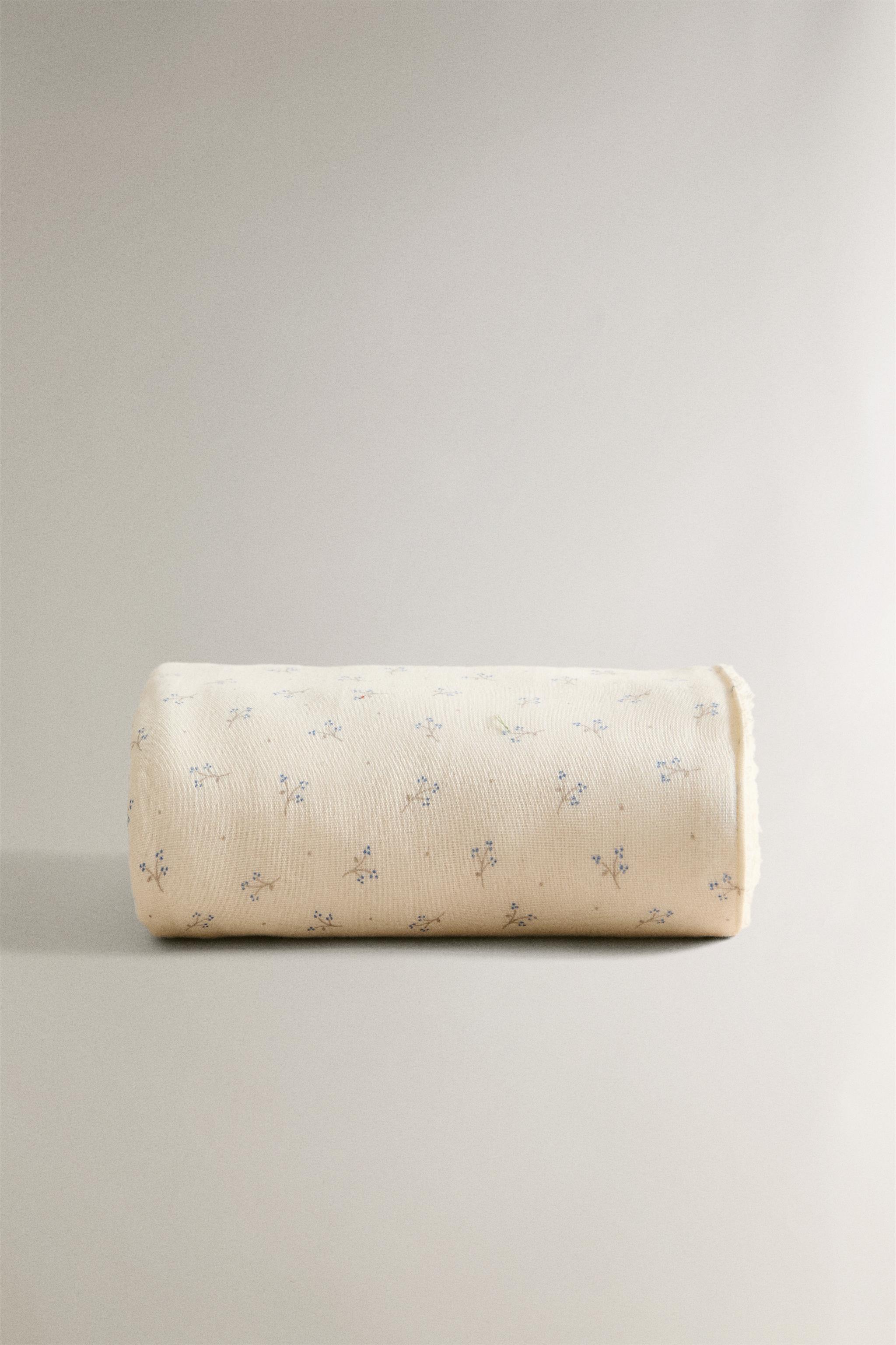 CHILDREN'S BATH TOWEL WITH MINI FLOWERS