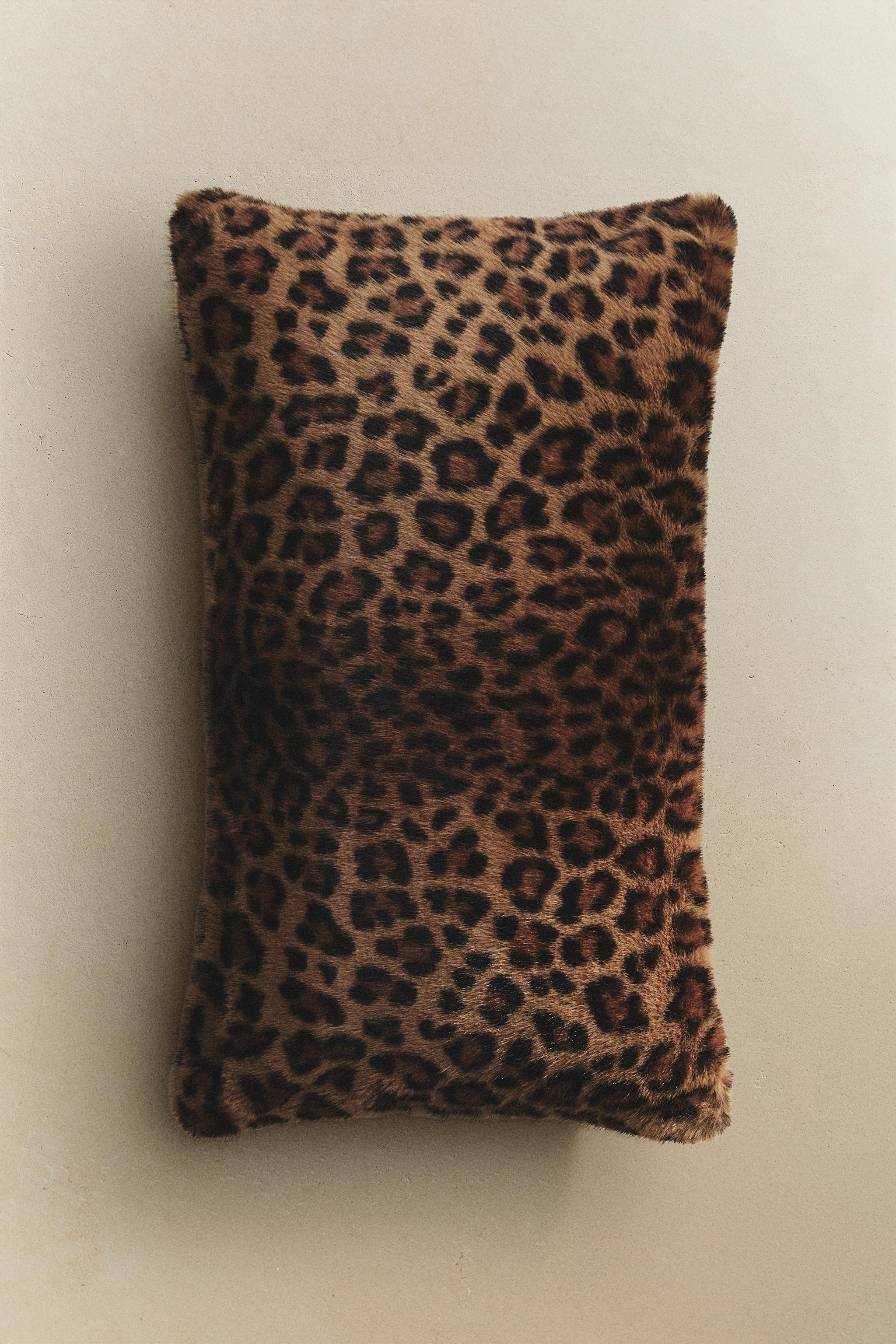 ANIMAL PRINT THROW PILLOW COVER