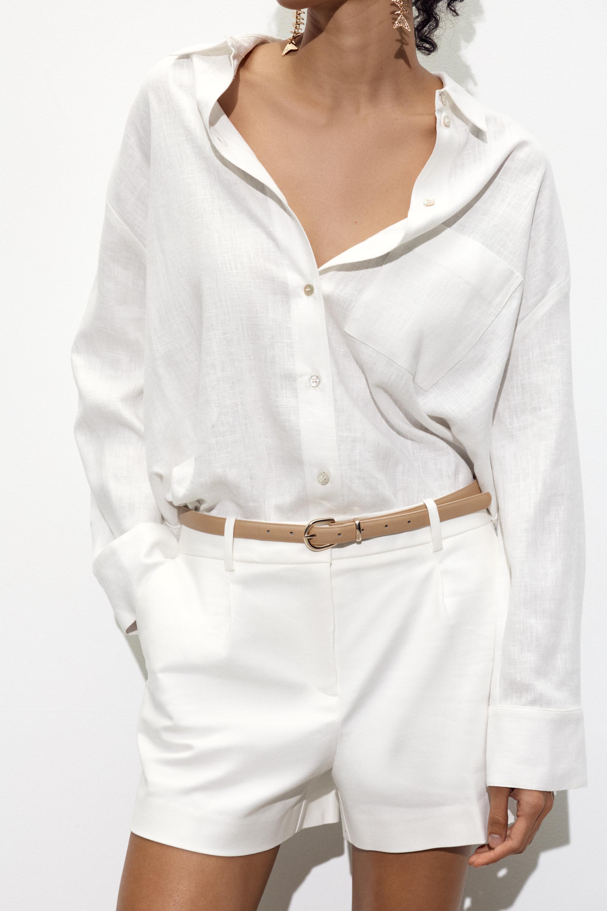 BELTED SHORTS WITH DARTS