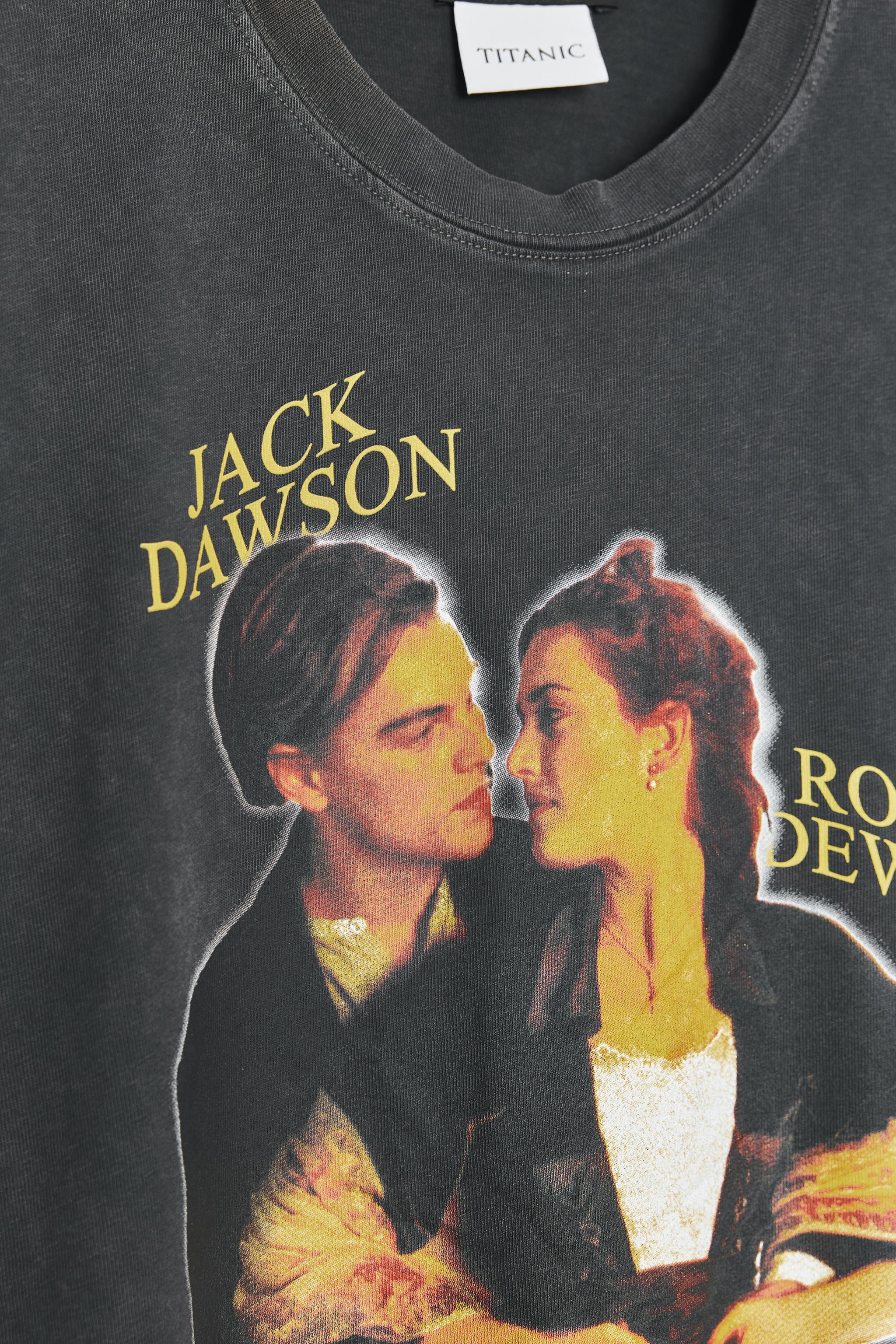 TITANIC WASHED EFFECT T-SHIRT