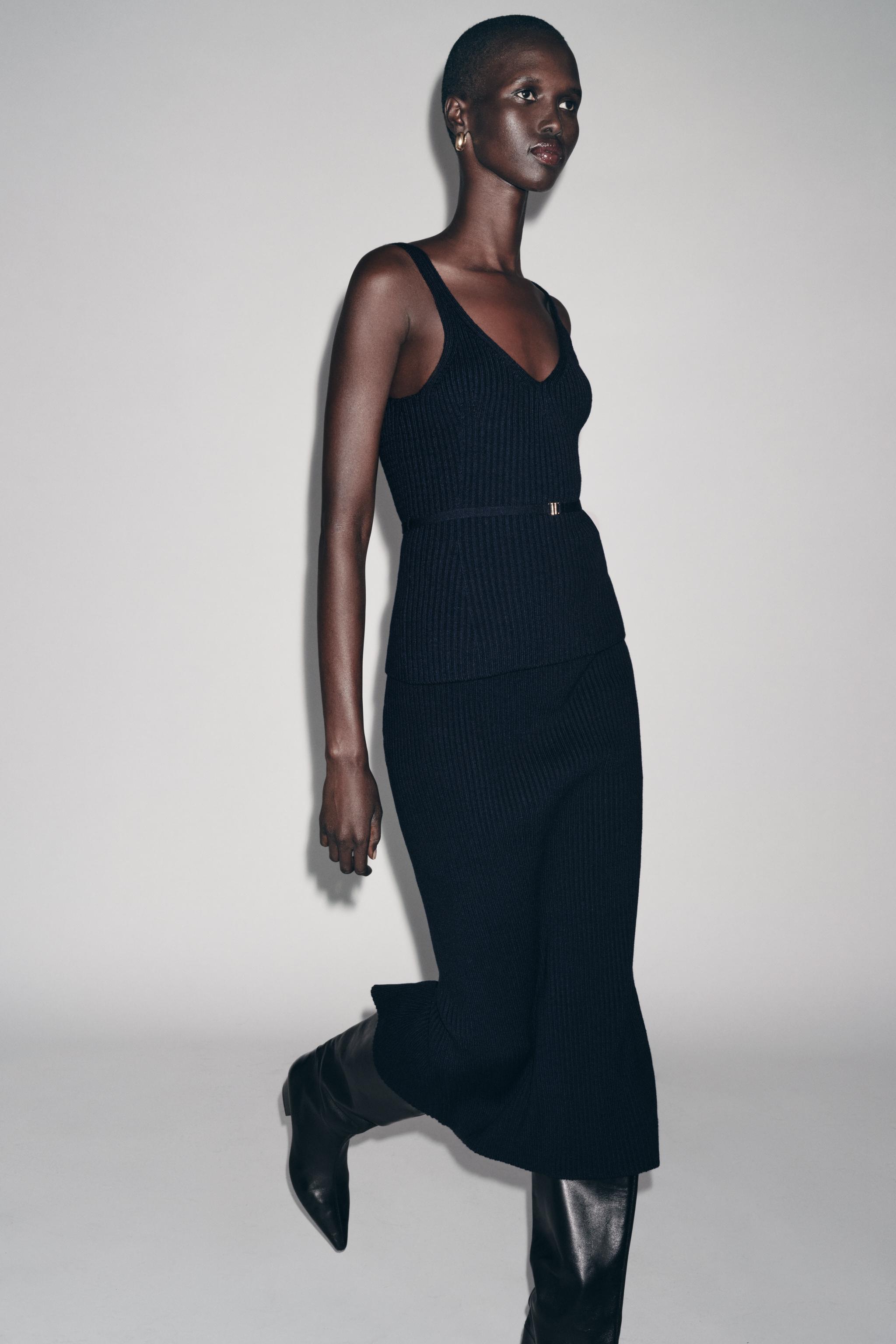 RIBBED KNIT MIDI SKIRT