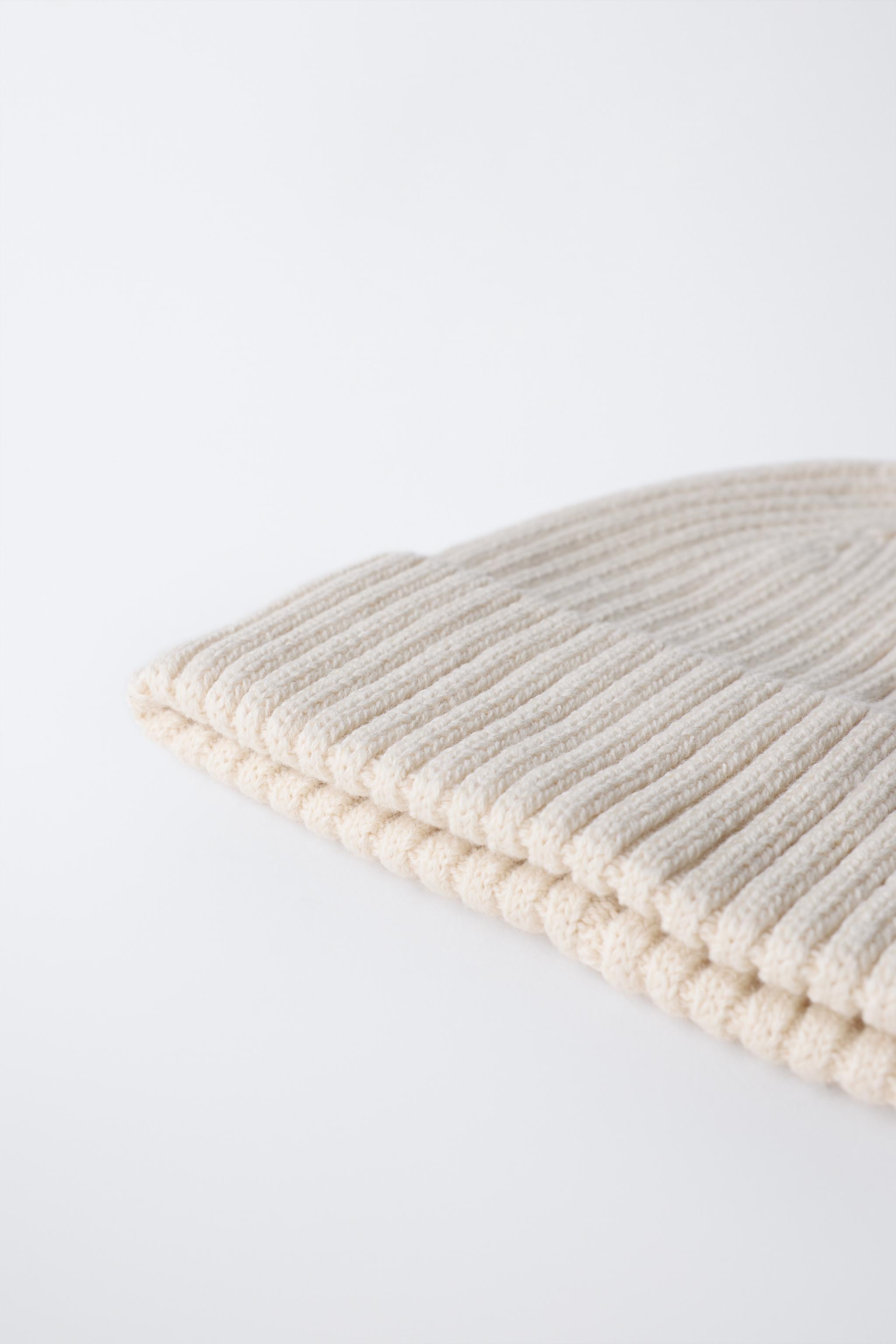 PLAIN KNIT HAT