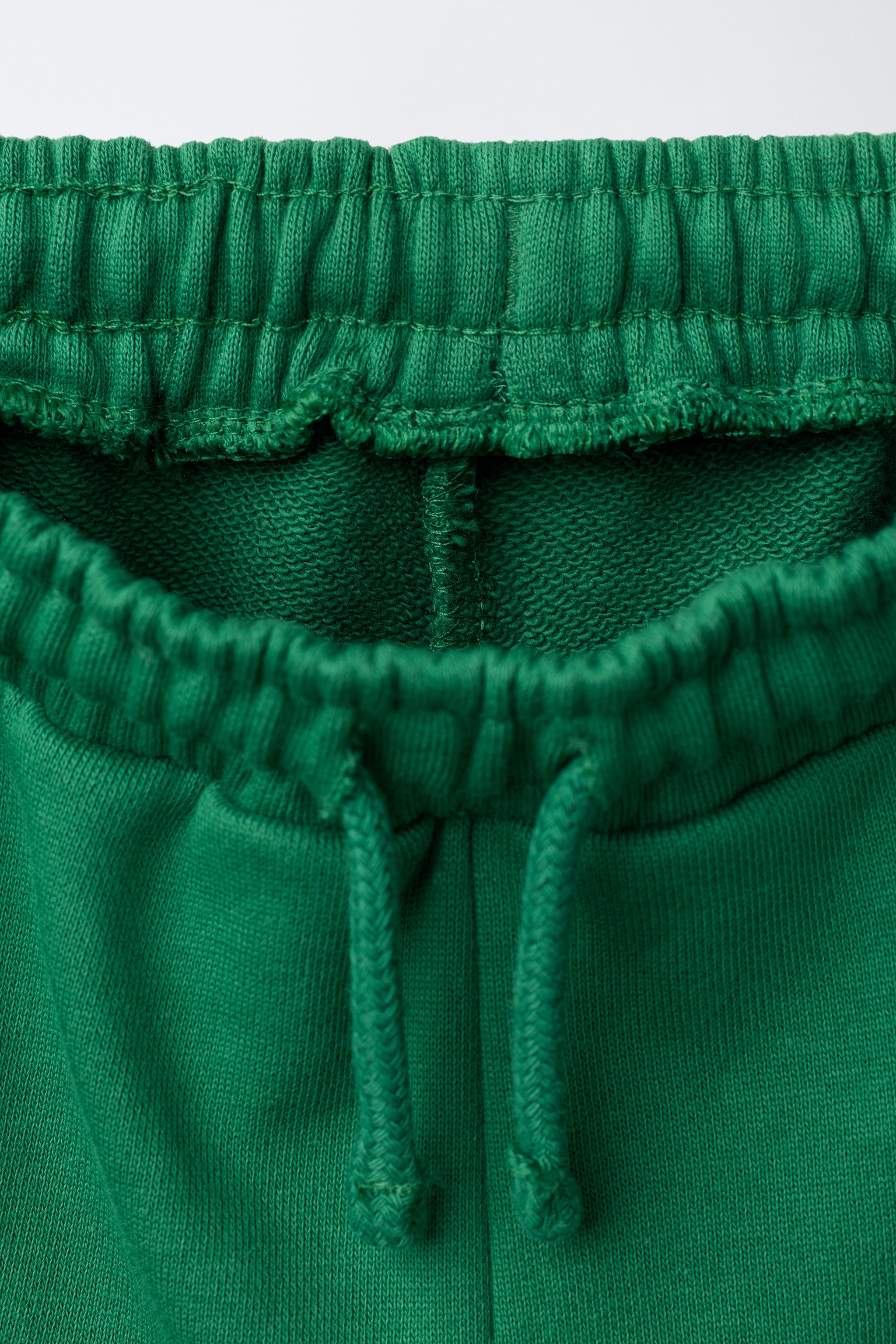 PATCH CUT JOGGING PANTS