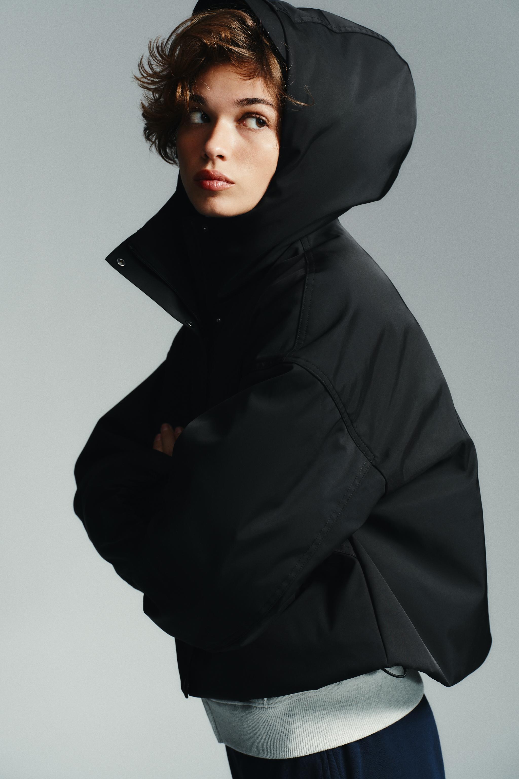 WATER REPELLENT WINDPROOF HOODIE JACKET