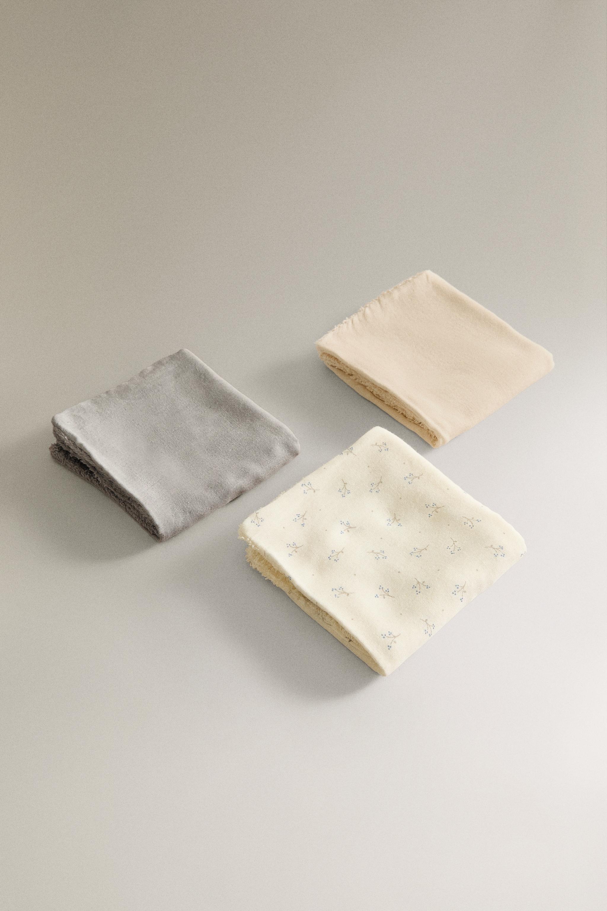 CHILDREN'S MINI TOWEL WITH MINI FLOWERS (SET OF 3)