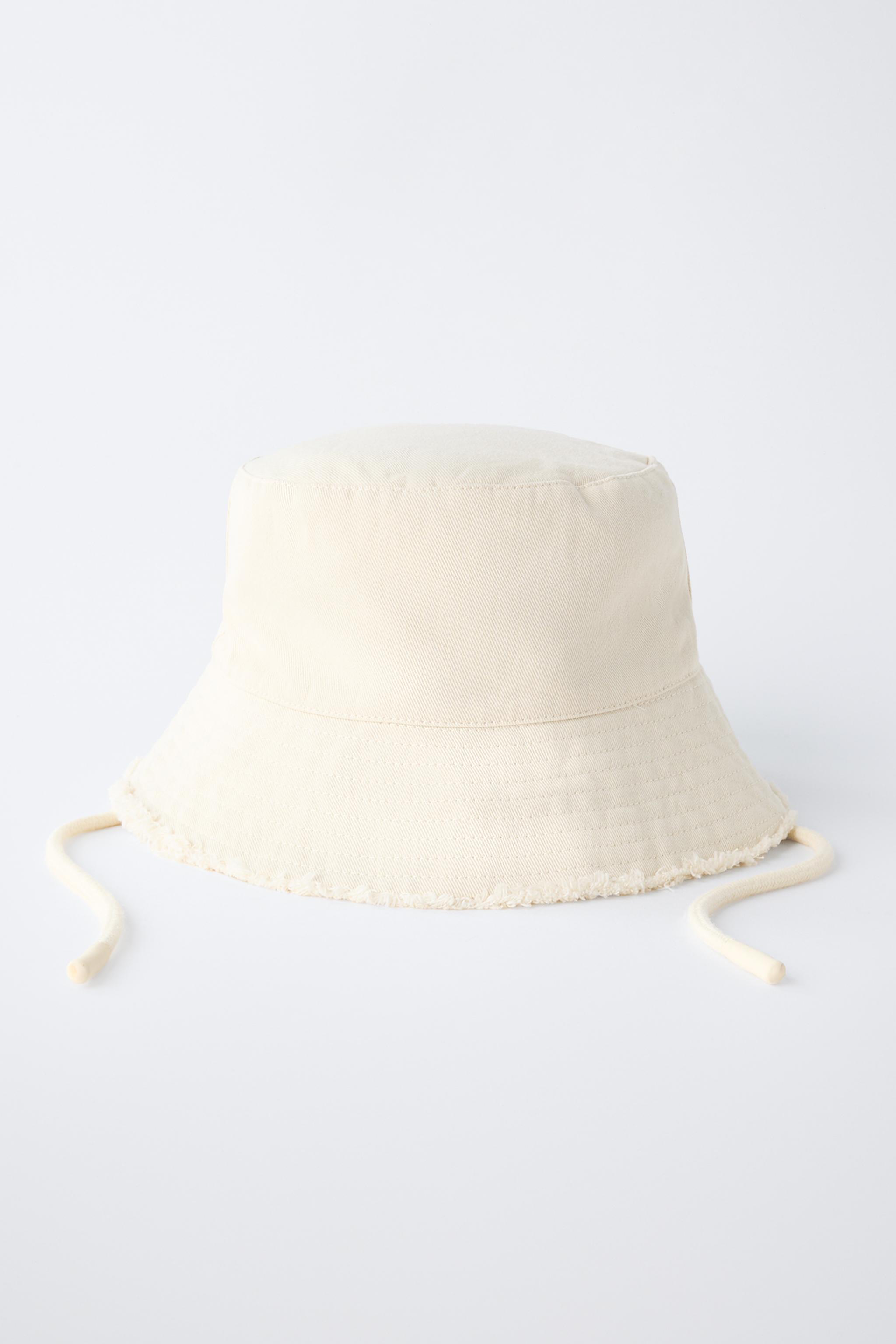 FRAYED BUCKET HAT