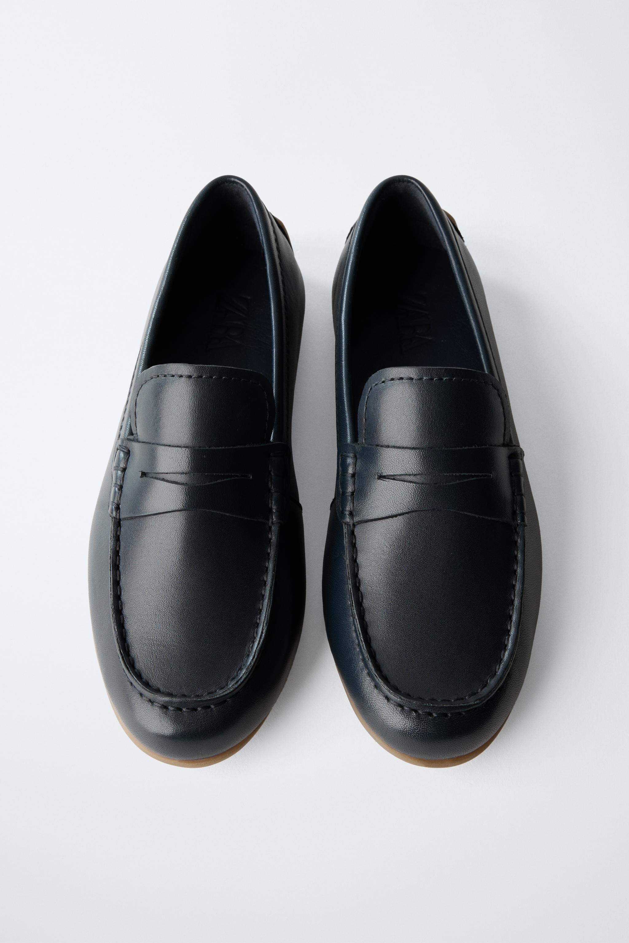 LEATHER LOAFERS