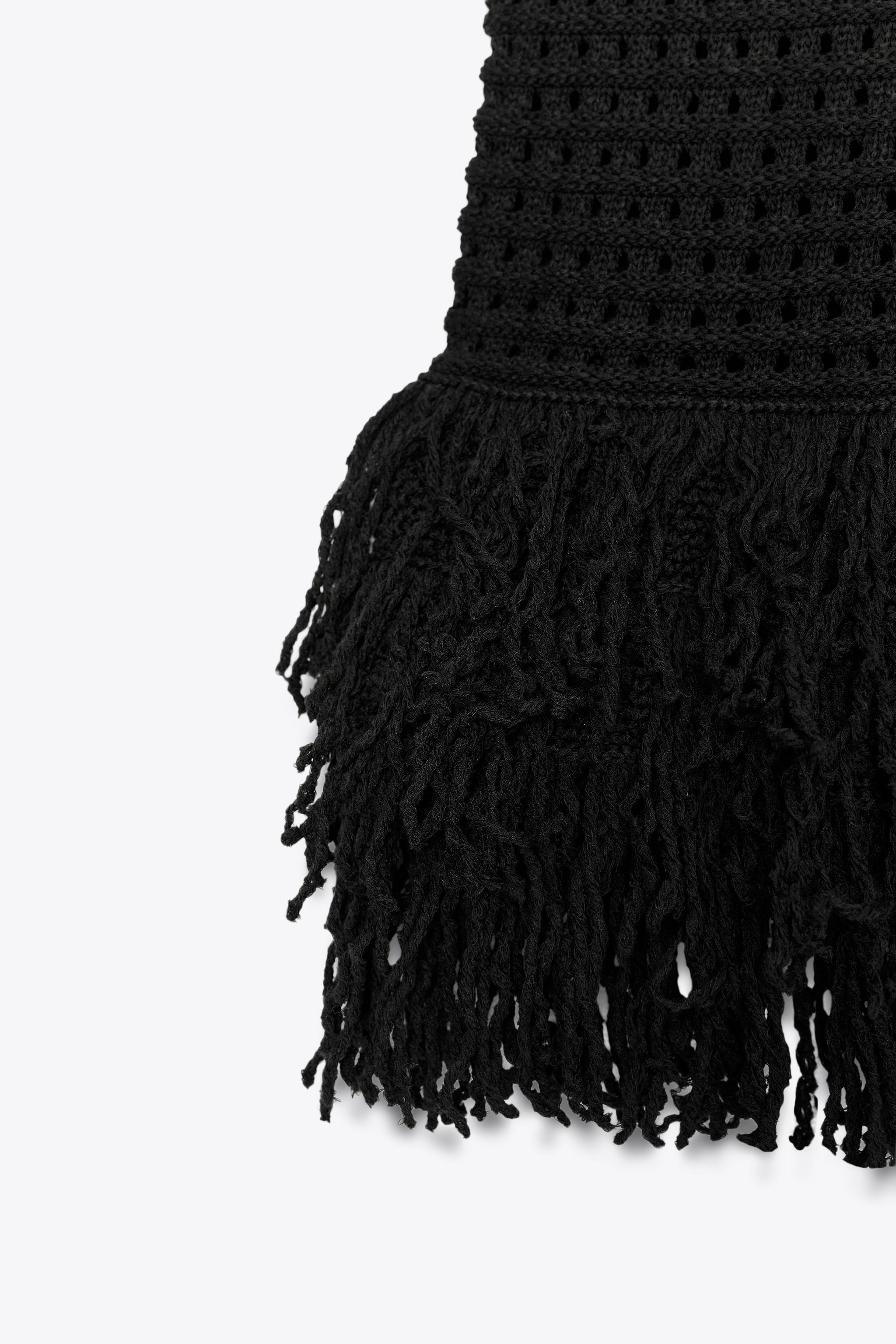 FRINGED CHECK KNIT TOP