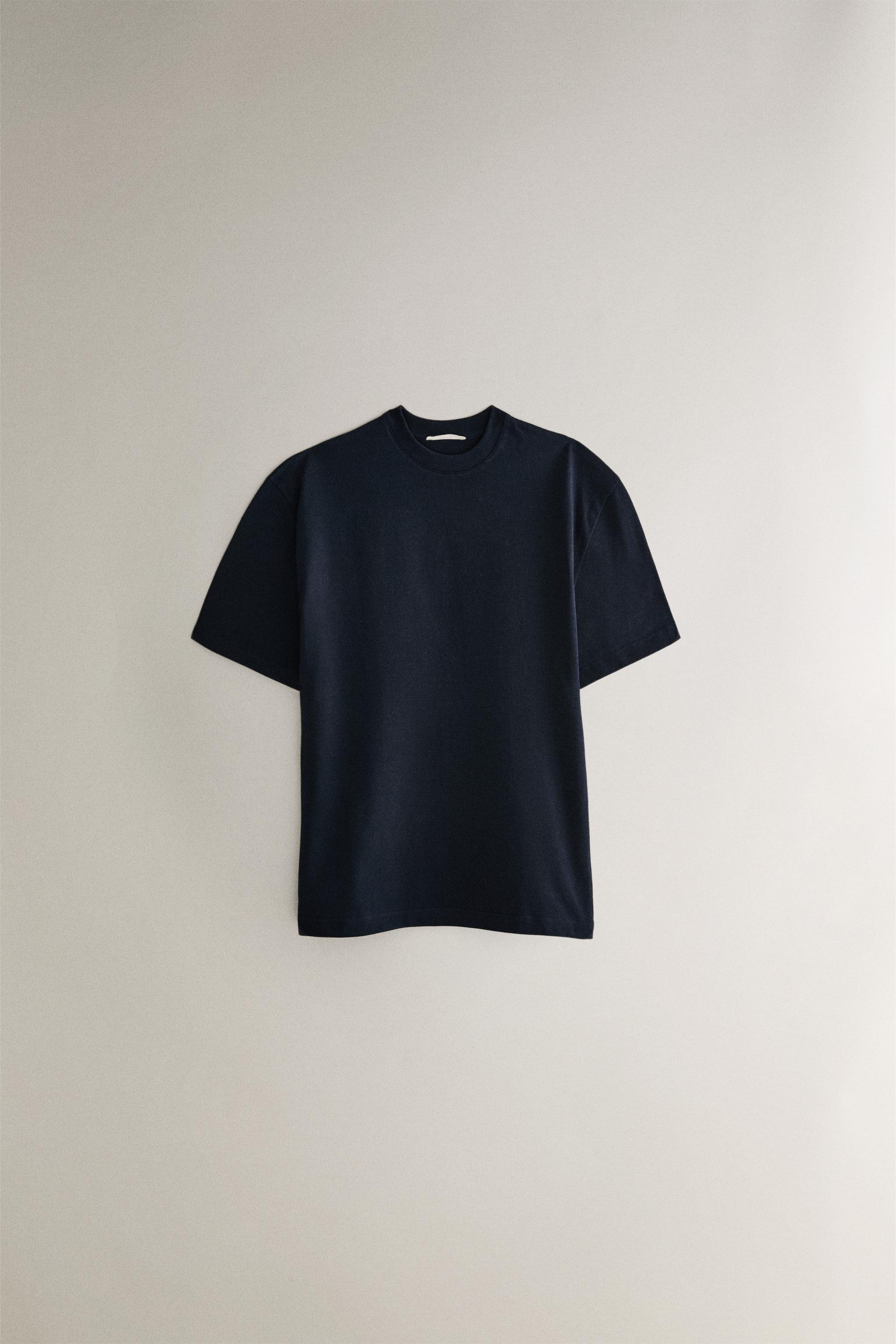 SHORT SLEEVE T-SHIRT