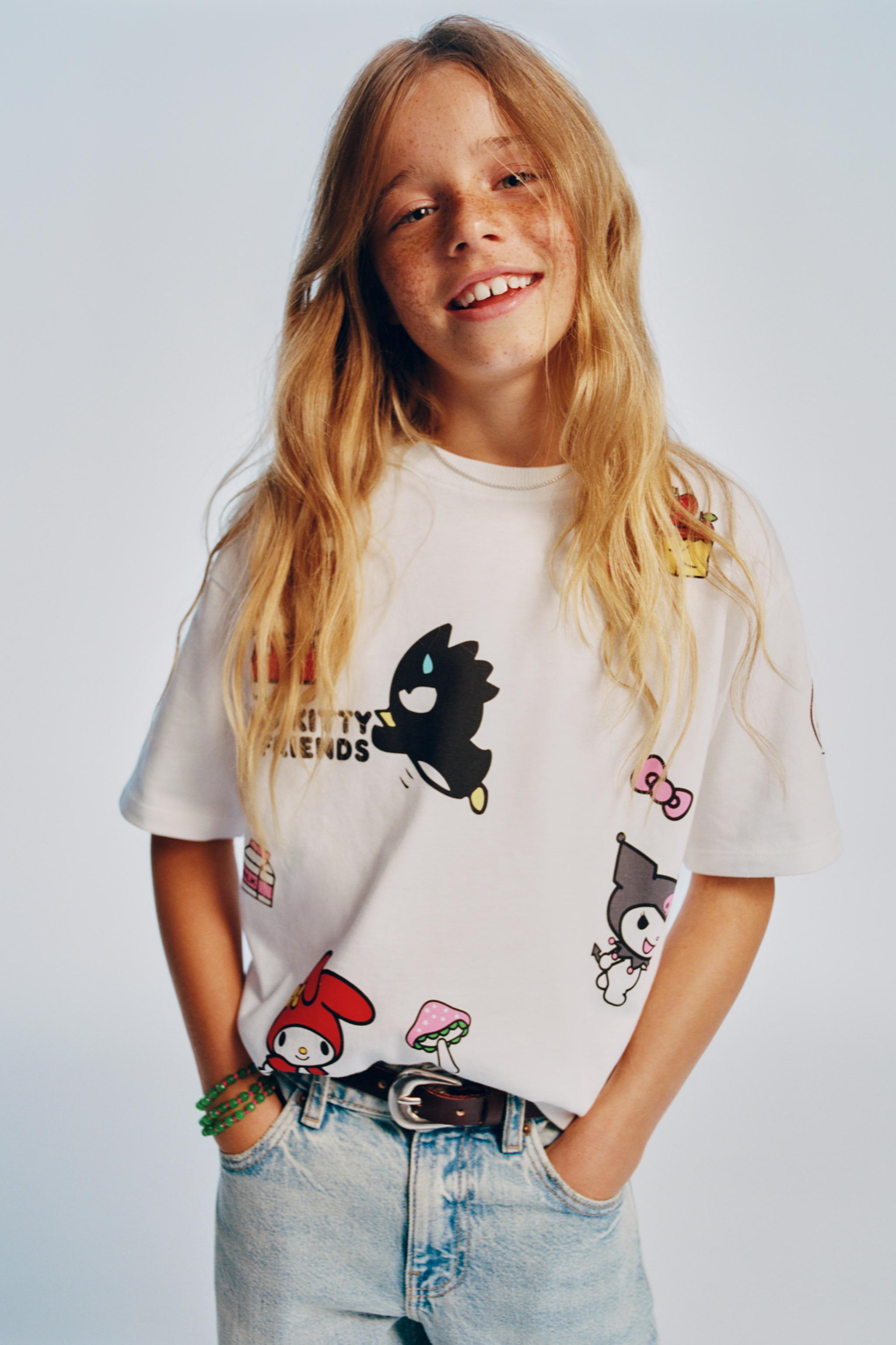 HELLO KITTY AND FRIENDS © SANRIO PRINT T-SHIRT