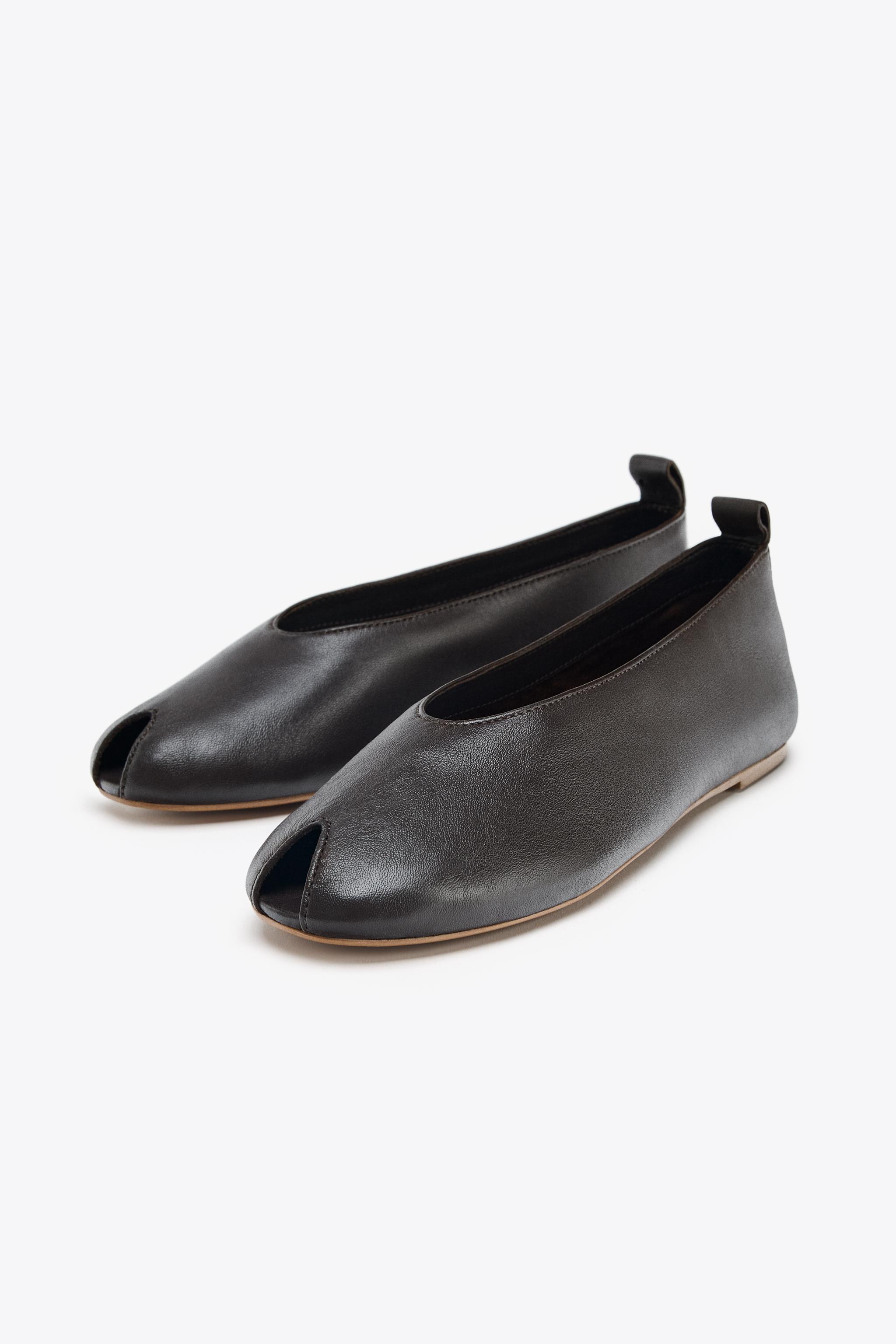 LEATHER BALLET FLATS WITH OPENING
