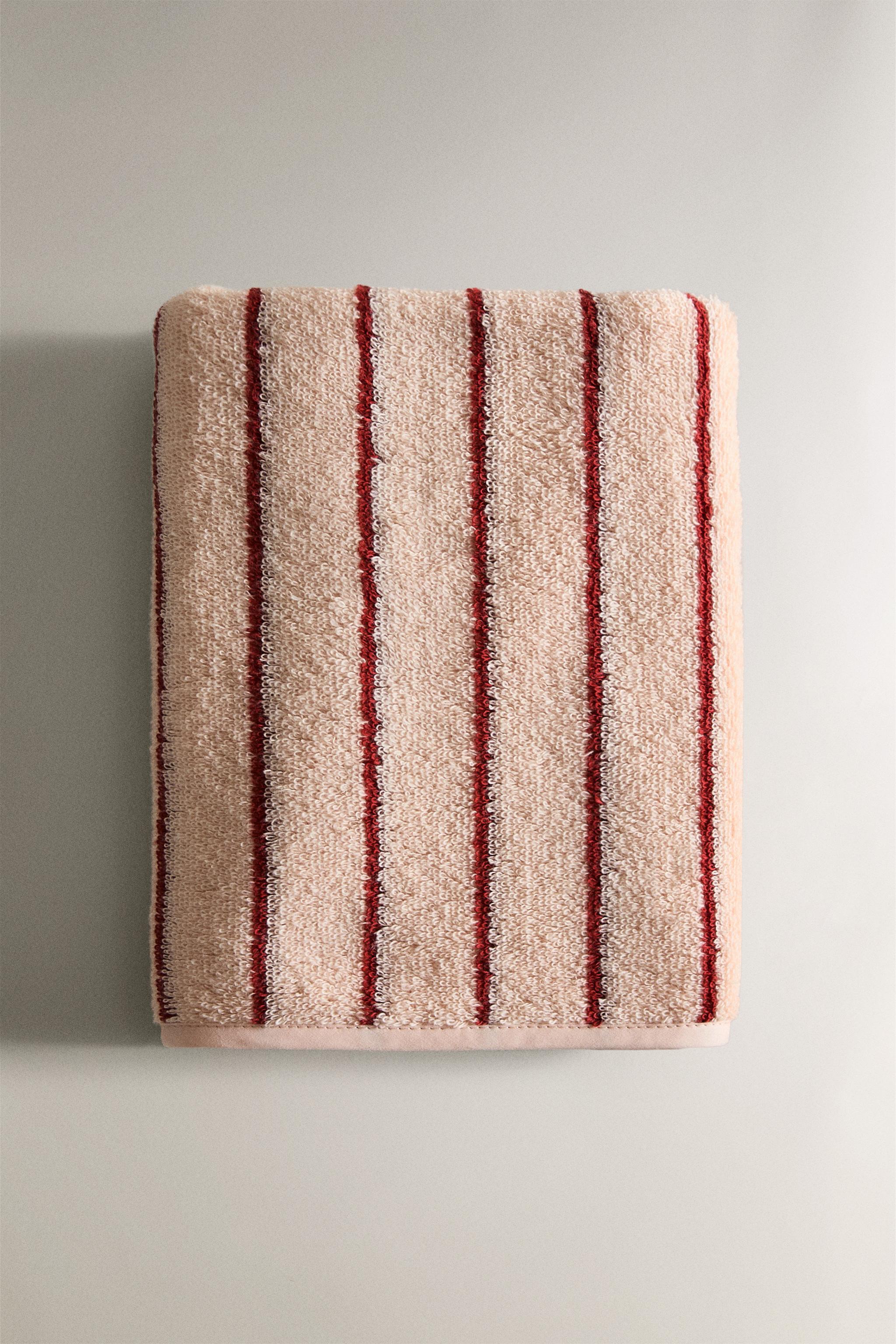 CHILDREN’S STRIPED VELOUR BATH TOWEL
