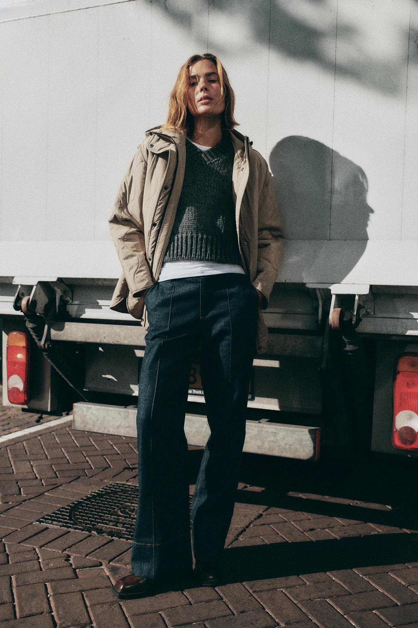 WATER REPELLENT HOODED PUFFER JACKET