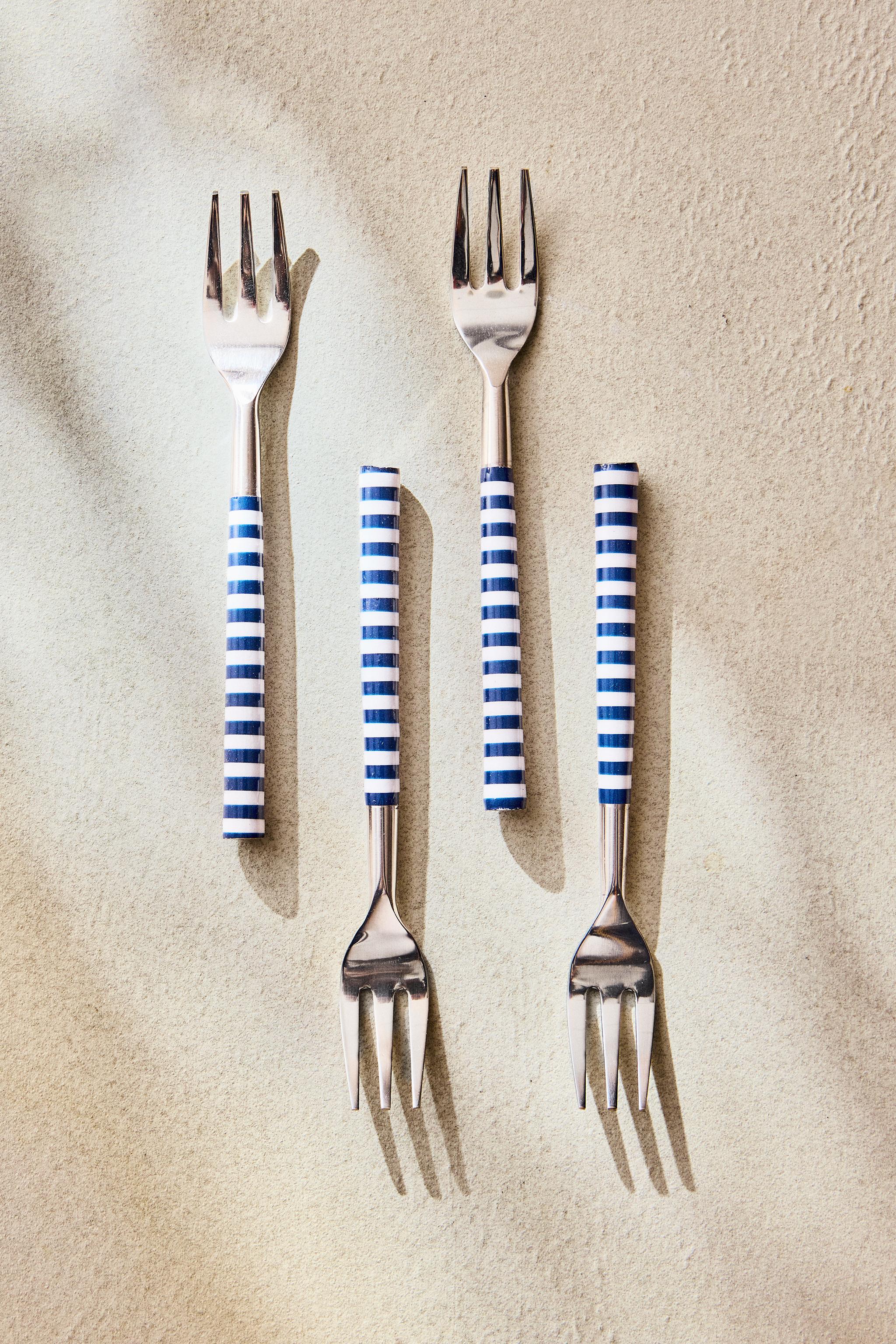 SET OF DESSERT FORKS WITH STRIPED HANDLES (SET OF 4)