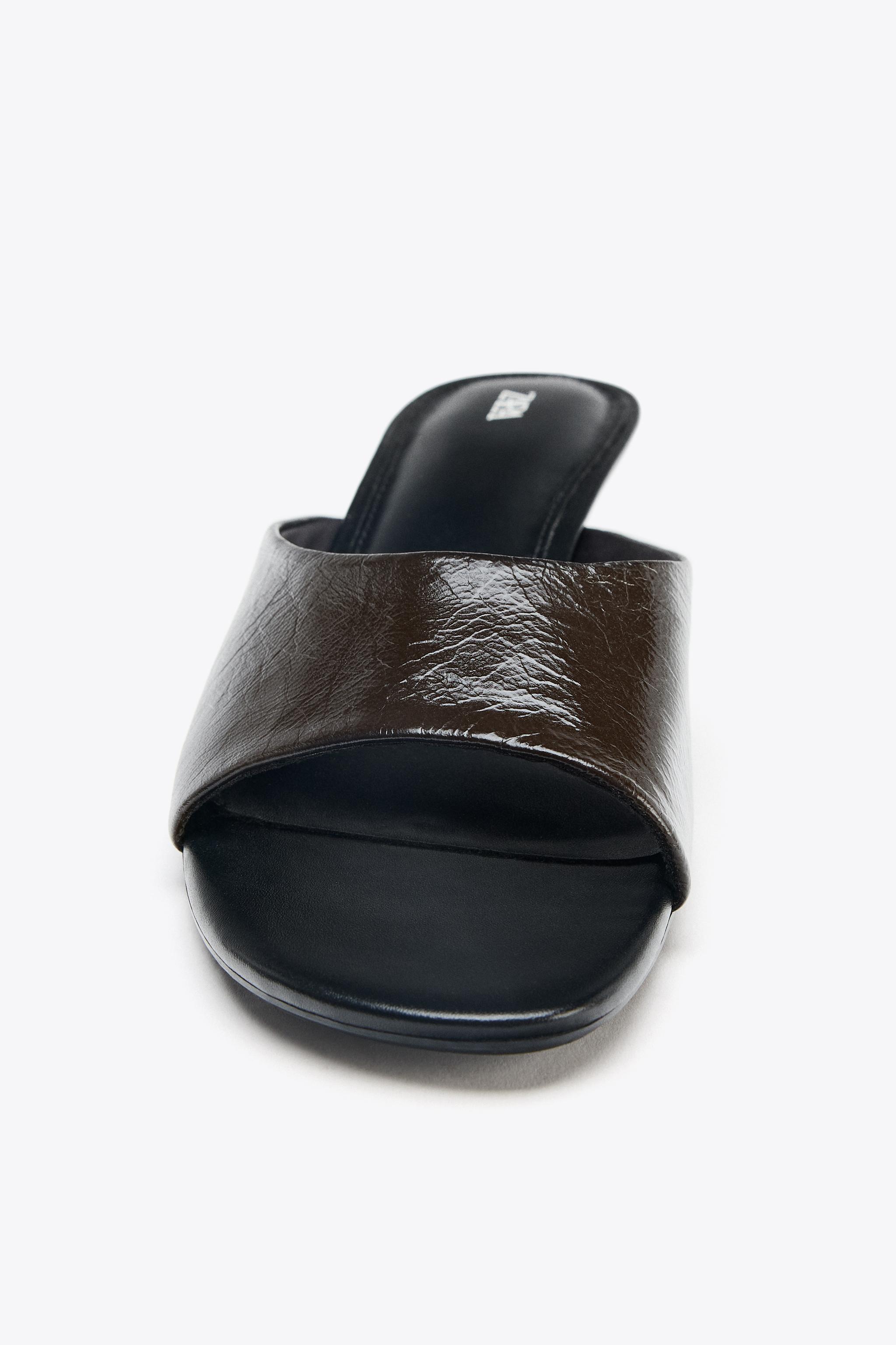 LEATHER KITTEN HEEL SANDALS