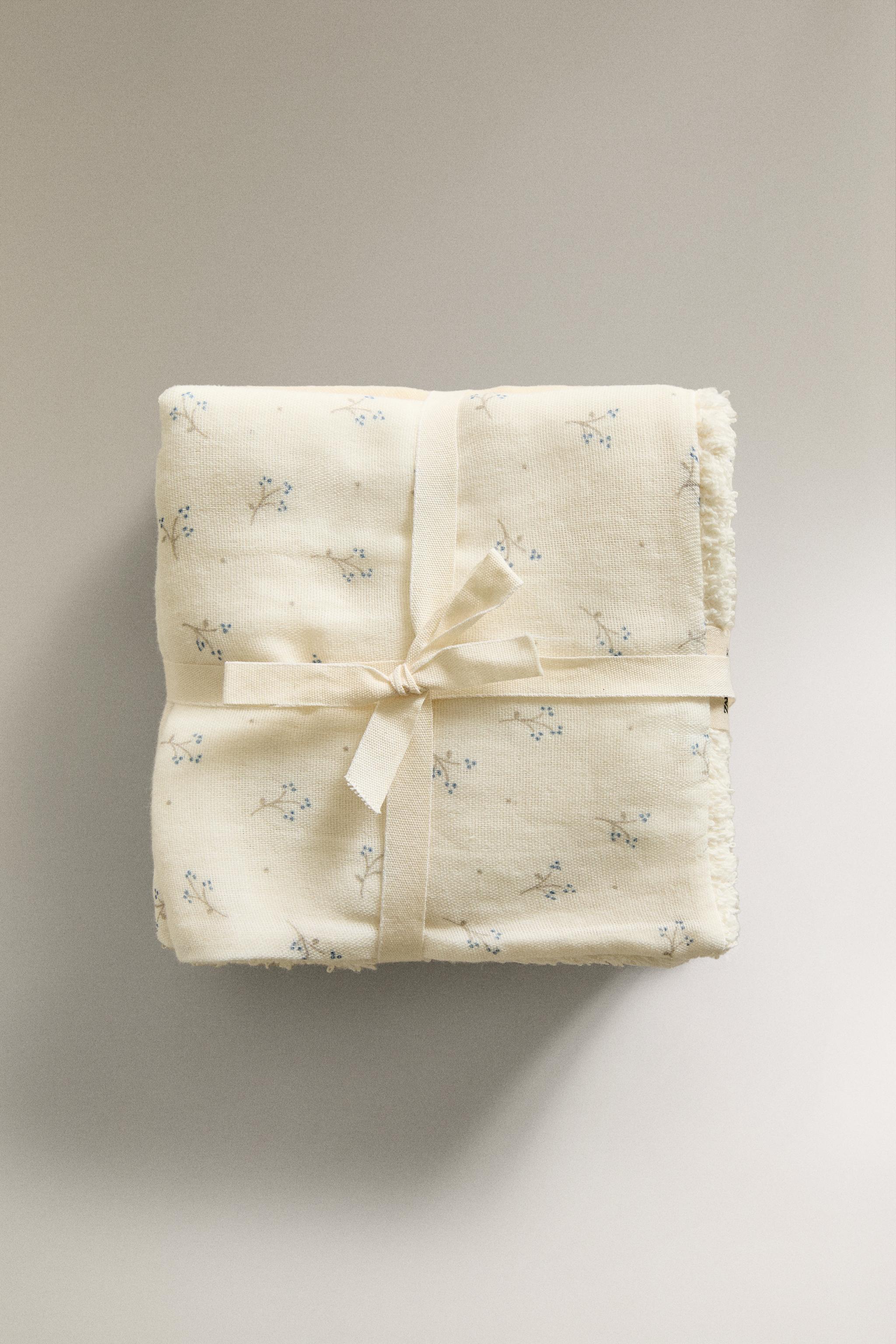 CHILDREN'S MINI TOWEL WITH MINI FLOWERS (SET OF 3)