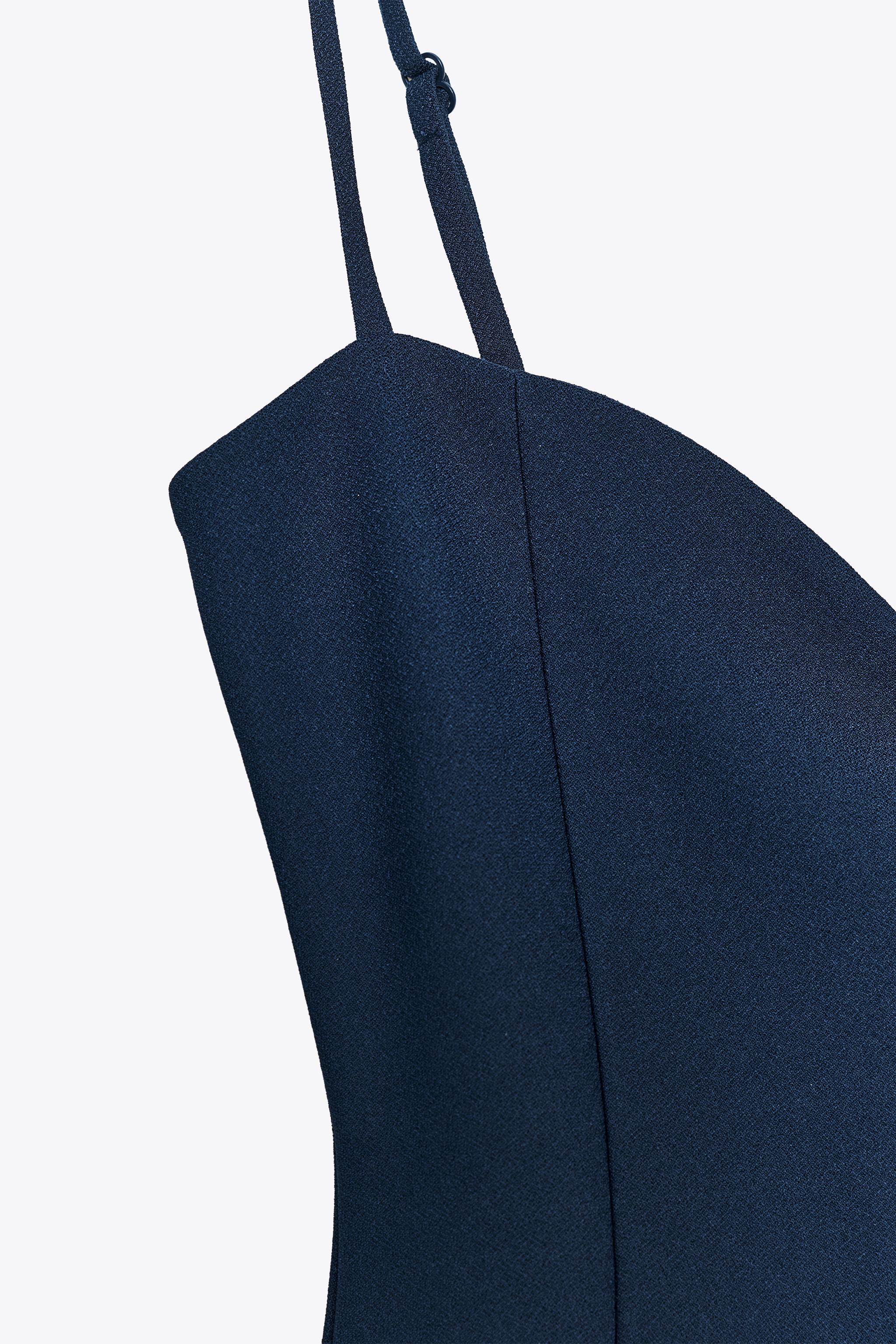 SWEETHEART NECKLINE CREPE DRESS