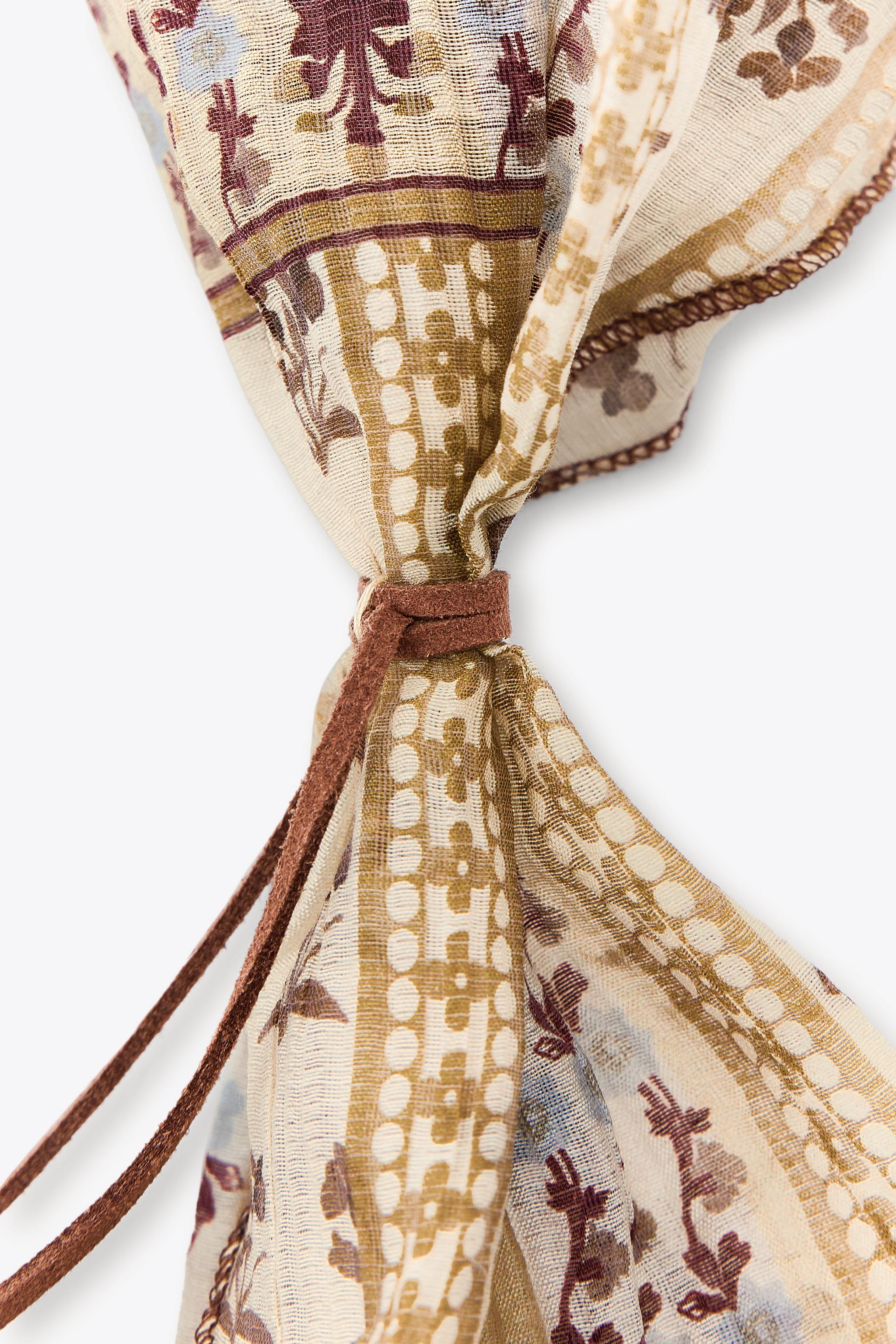 FEATHER PRINT BANDANA