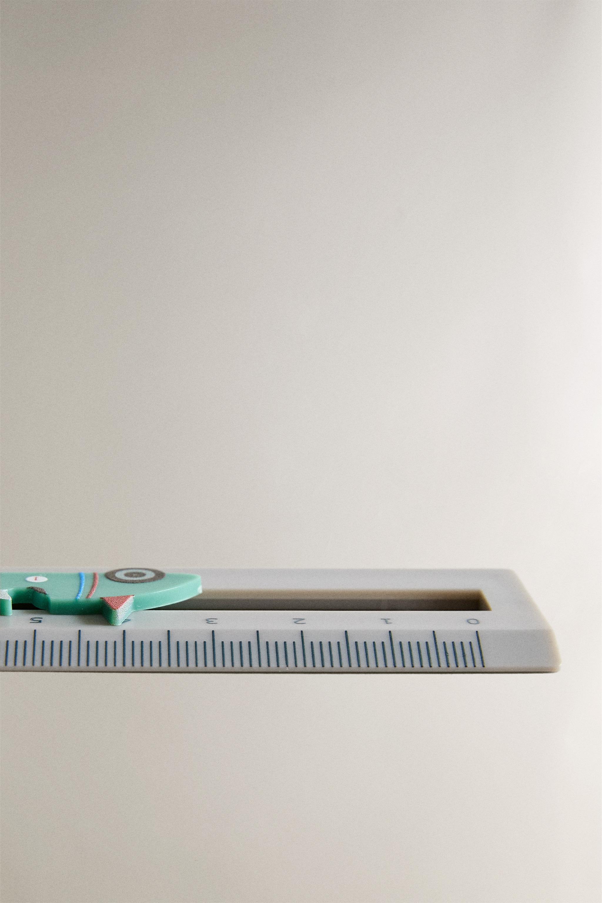 CHILDREN'S RACING RULER