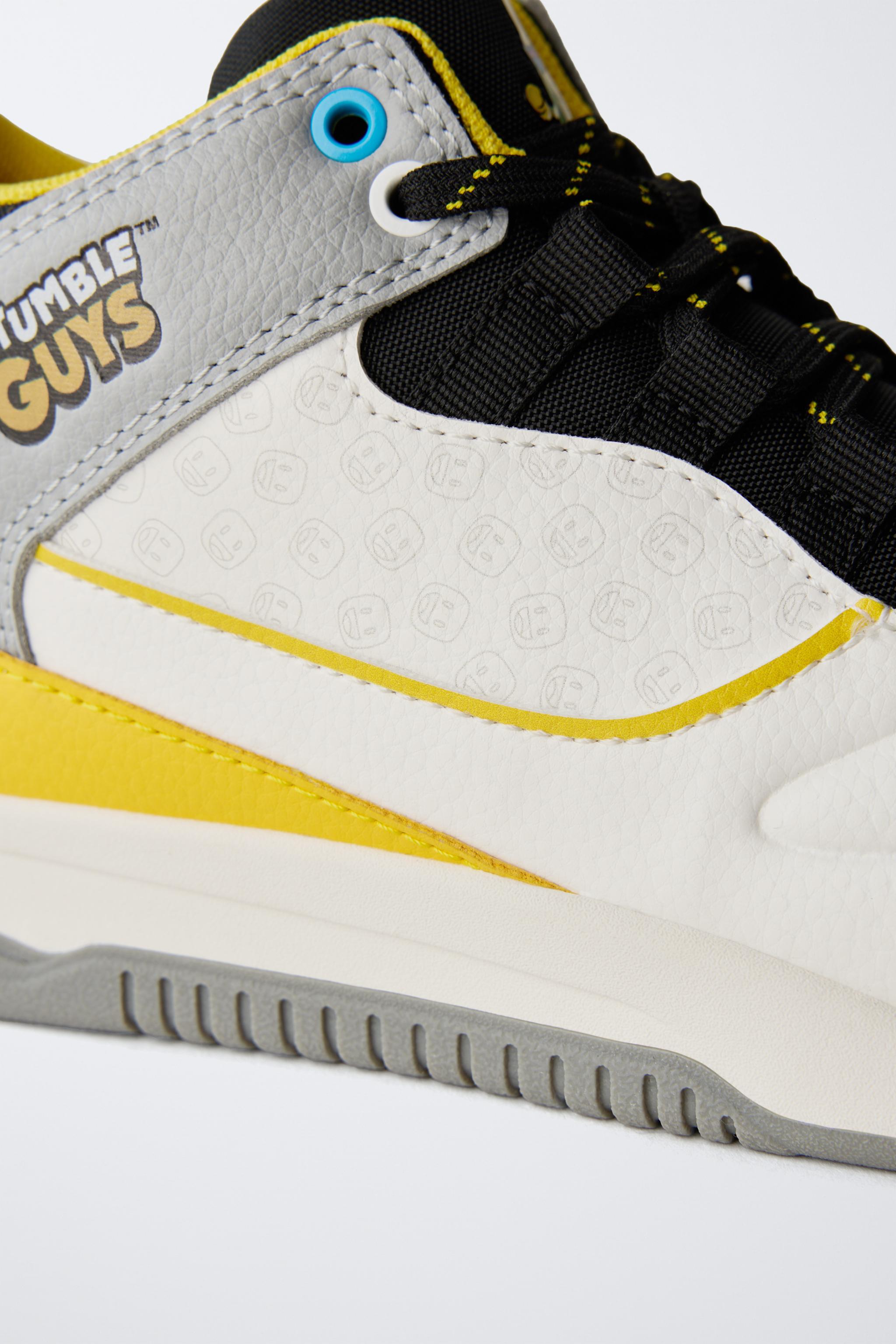 STUMBLE GUYS ™ © SCOPELY HIGH TOP SNEAKERS