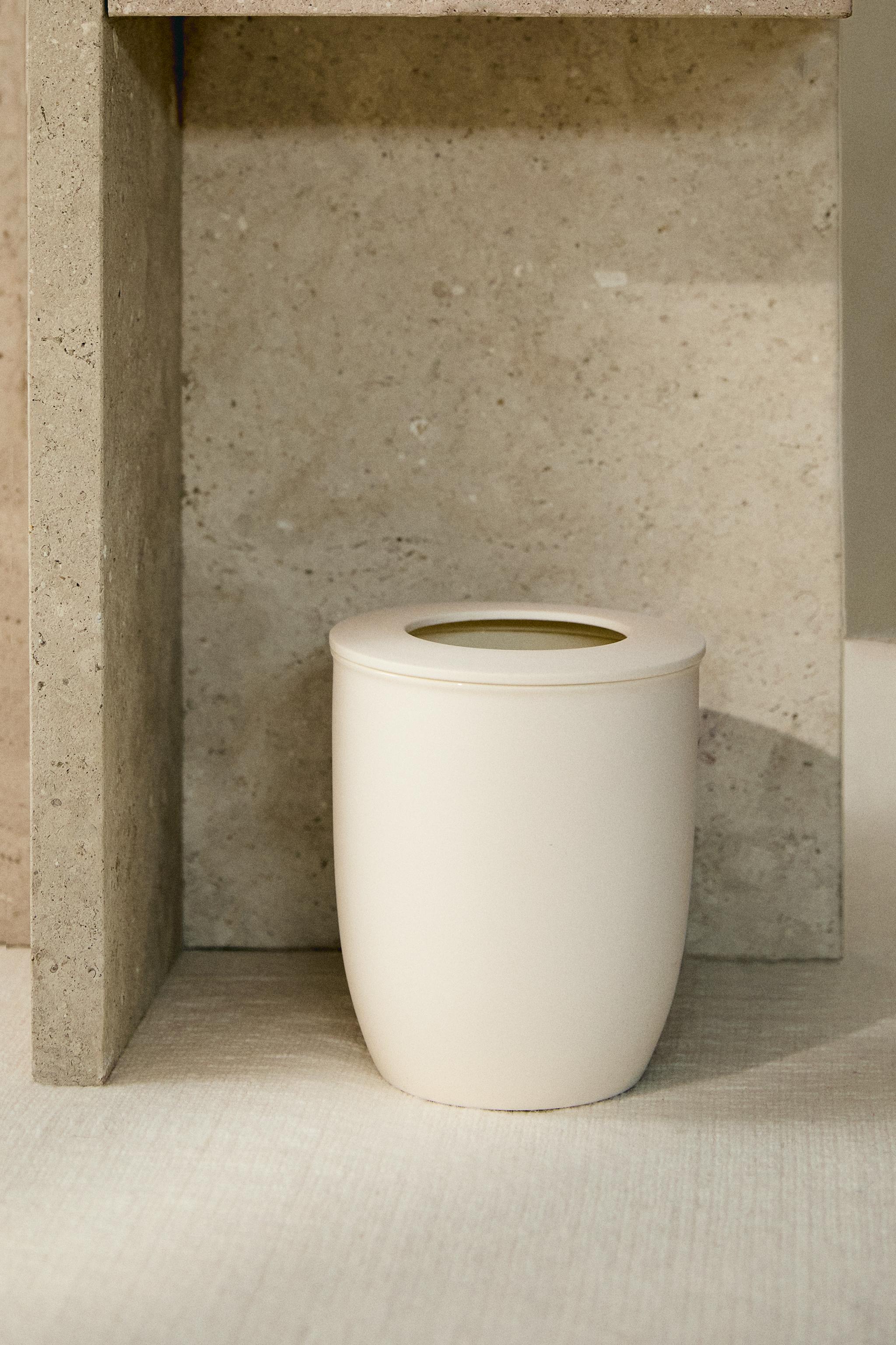 CERAMIC BATHROOM TRASH CAN TABLE